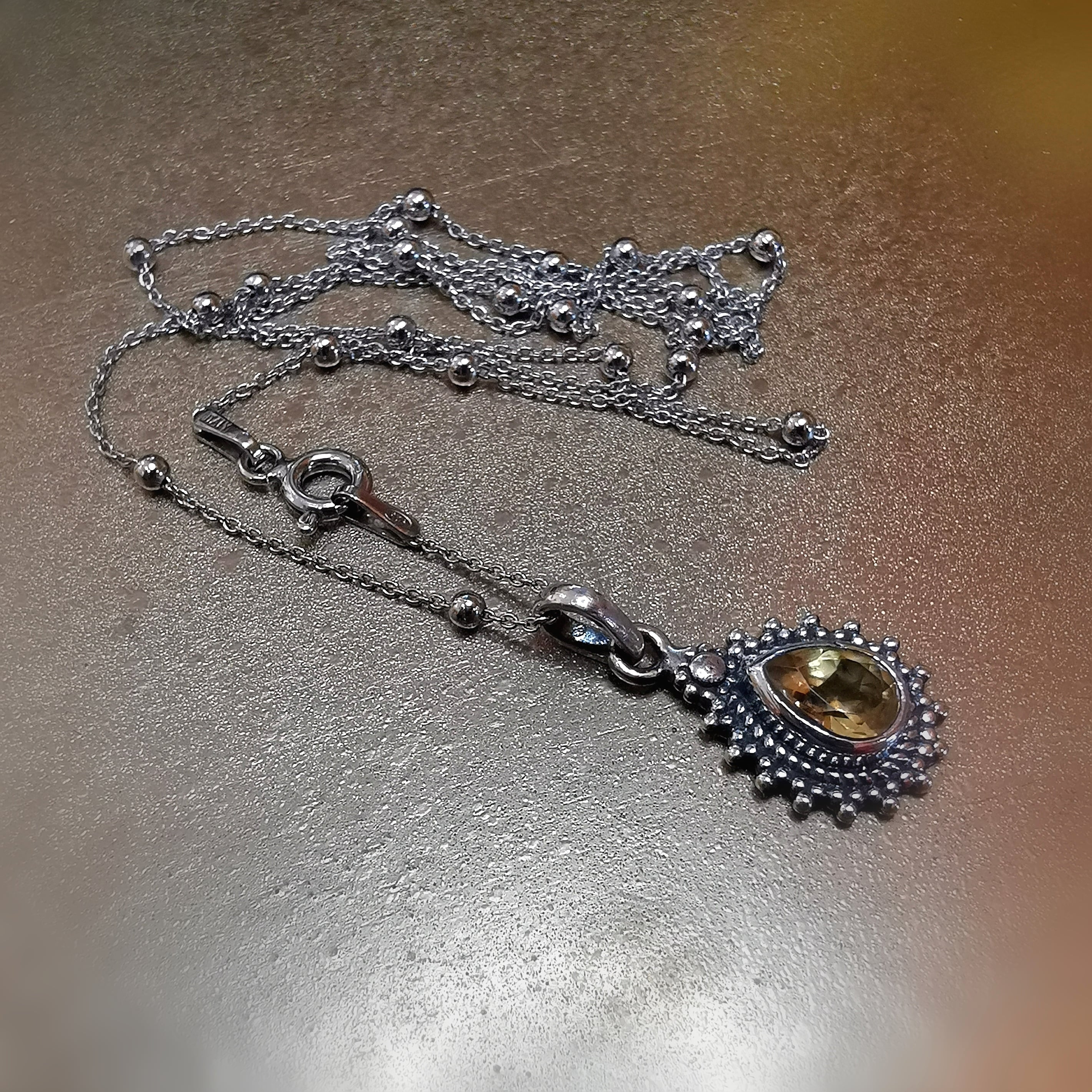Citrin Edelstein Tropfen Sterlingsilber Kette, Karma Heilstein geweiht, Bali Style - Lebensmut
