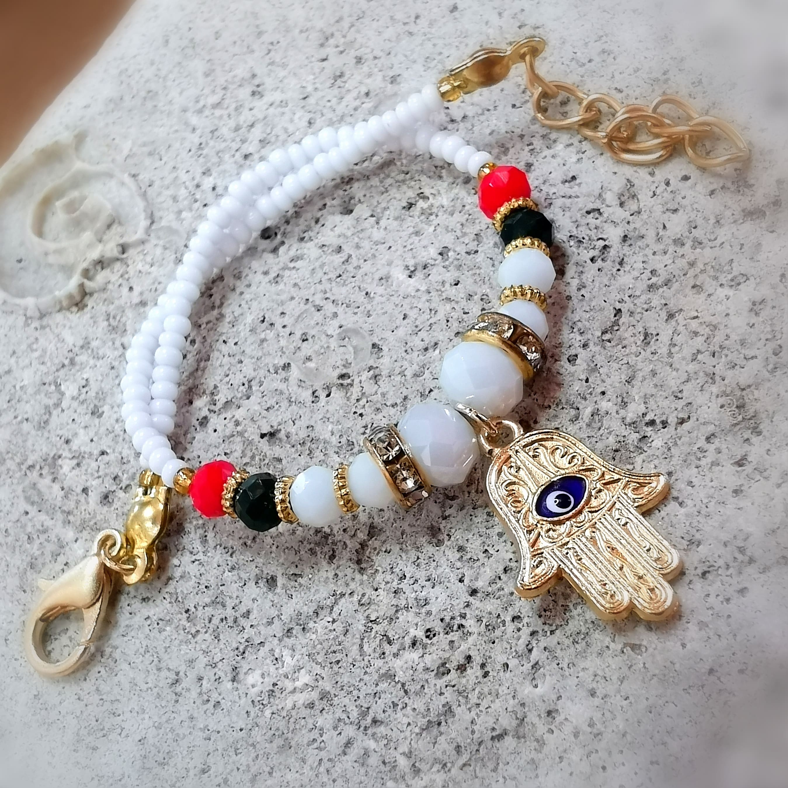 Boho Armband Talisman Karma Schmuck weiß, Schützende Hand Fatimas und Auge von Nazar