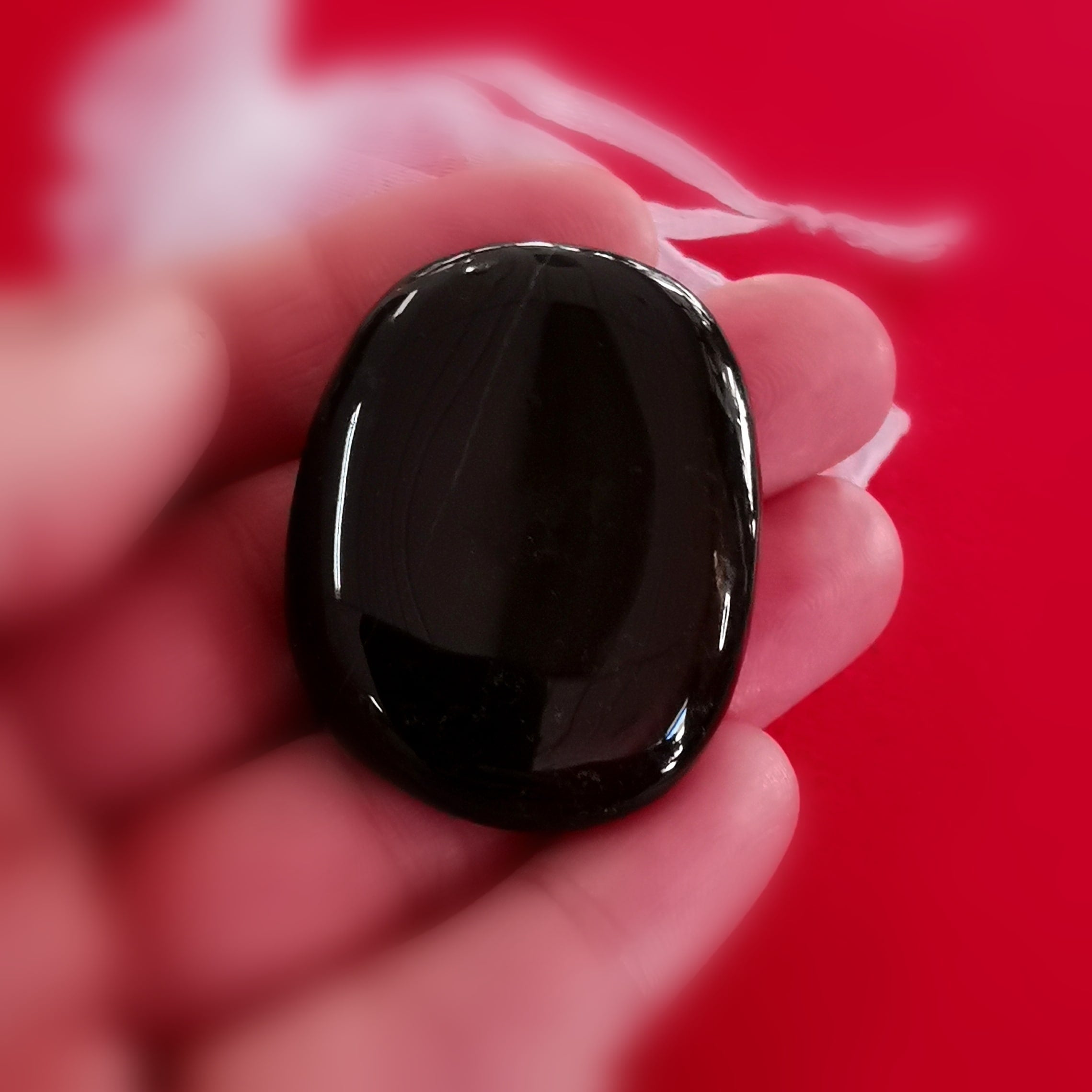 Onyx AA Qualität Heilstein Scheibenstein Handschmeichler, Edelstein glänzend spiegelnd, Meditation und Schutz Talisman