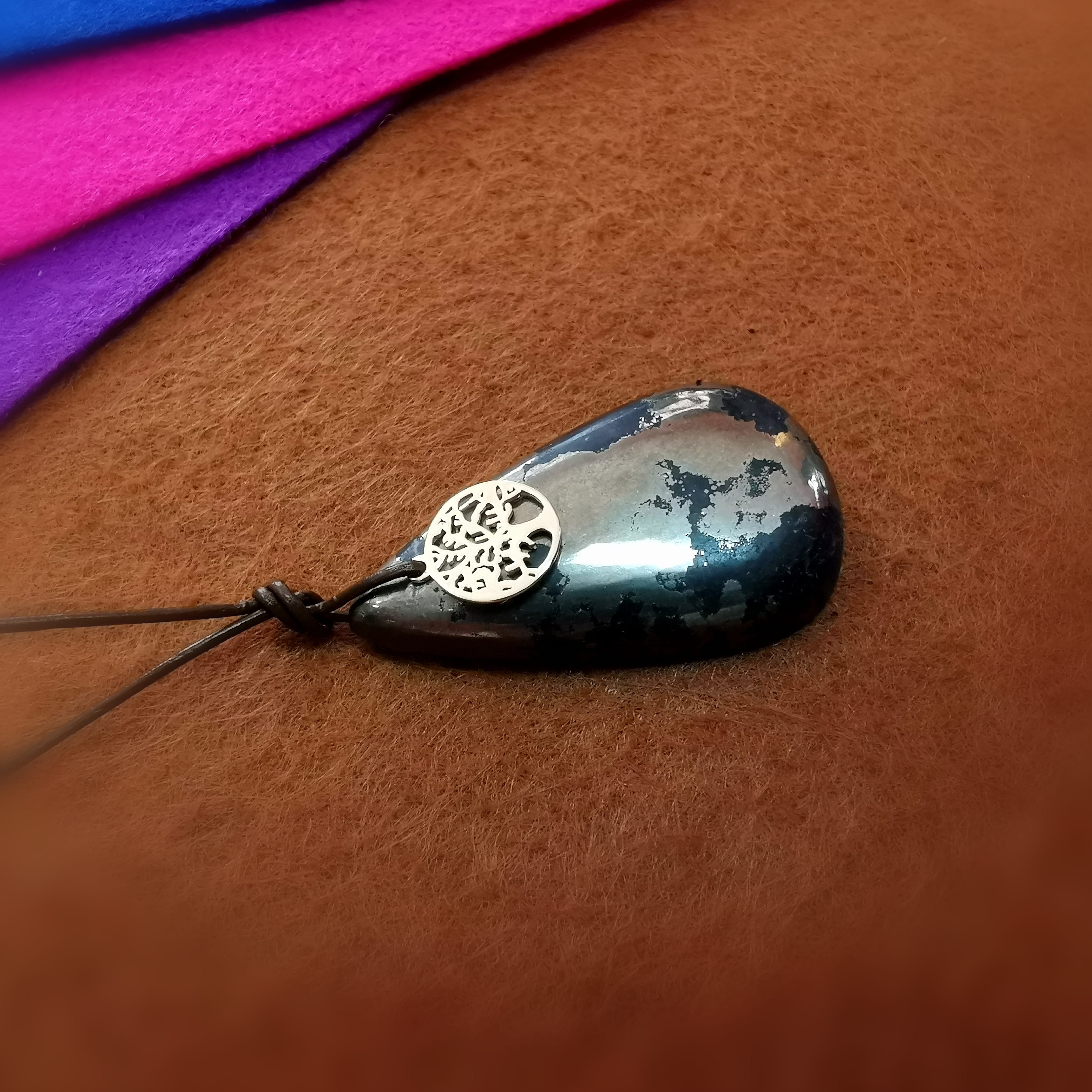 Lebensbaum Pyrit Edelstein Heilstein Karma Kette, geweiht - Mut und Standhaftigkeit