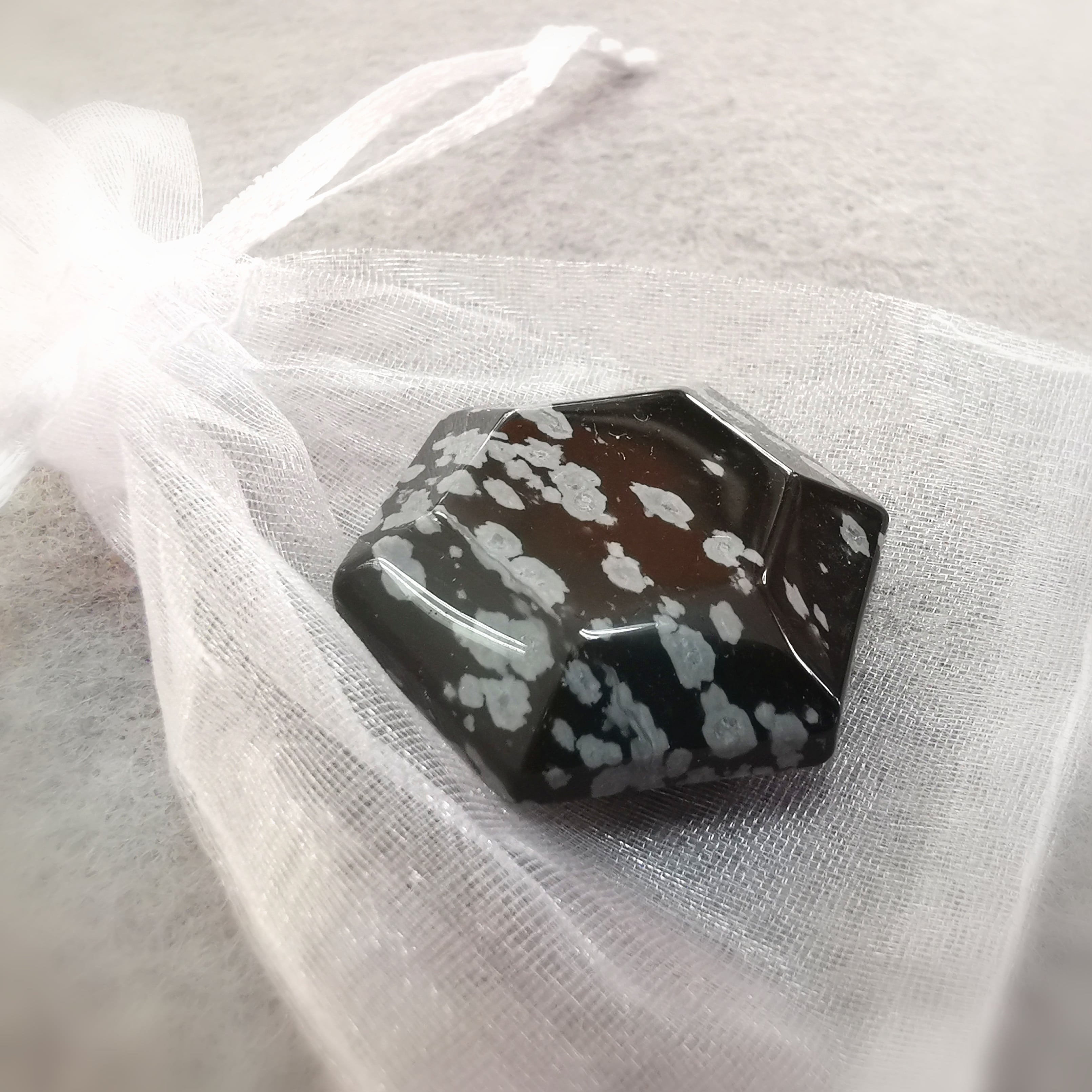 Feenstein Schneeflocken Obsidian , Chakra Heilstein, Meditation und Aura Stärkung, geweiht
