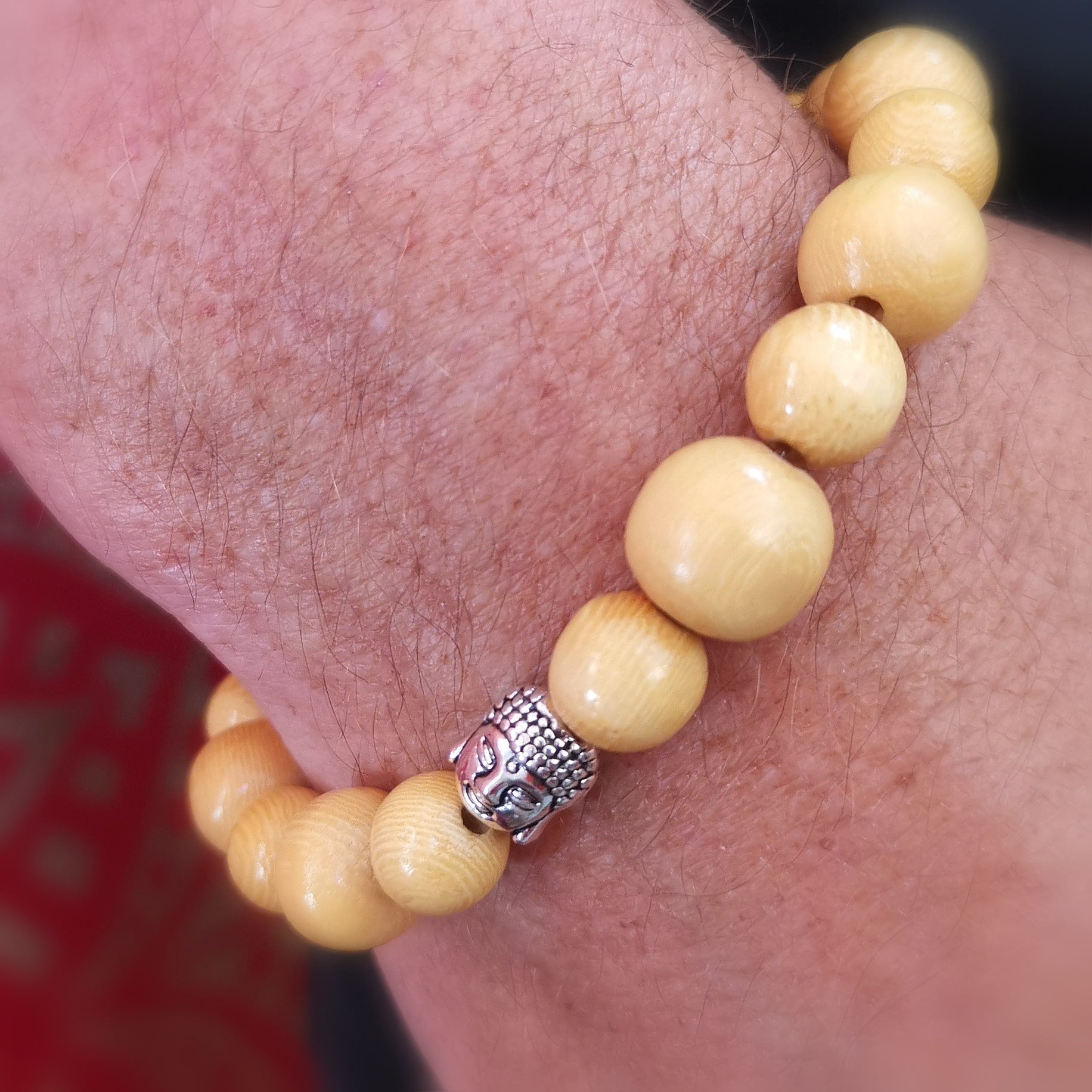 Holz Buddha Armband hell Unisex, Karma Schmuck für Meditation, Kraft und Gelassenheit