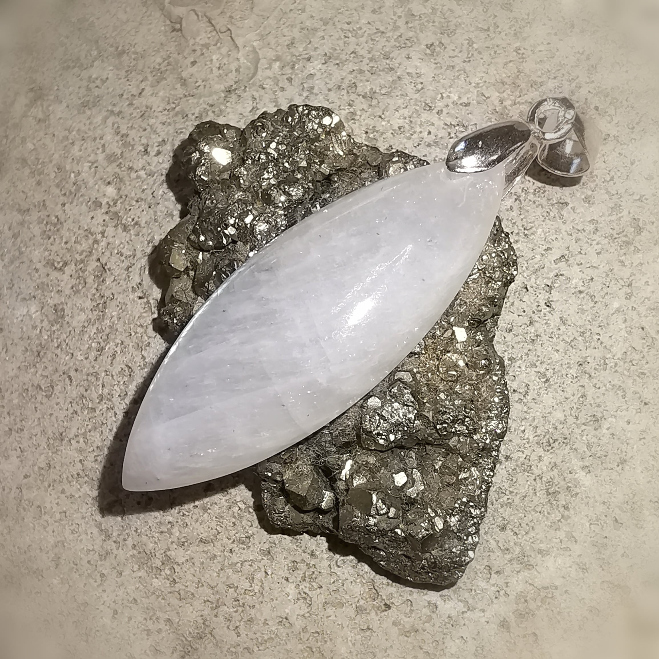 Mondstein Ellipse Edelstein Sterlingsilber Schmuck Anhänger, Karma Chakra Heilstein AA Qualität, Intuition und Lebenslust