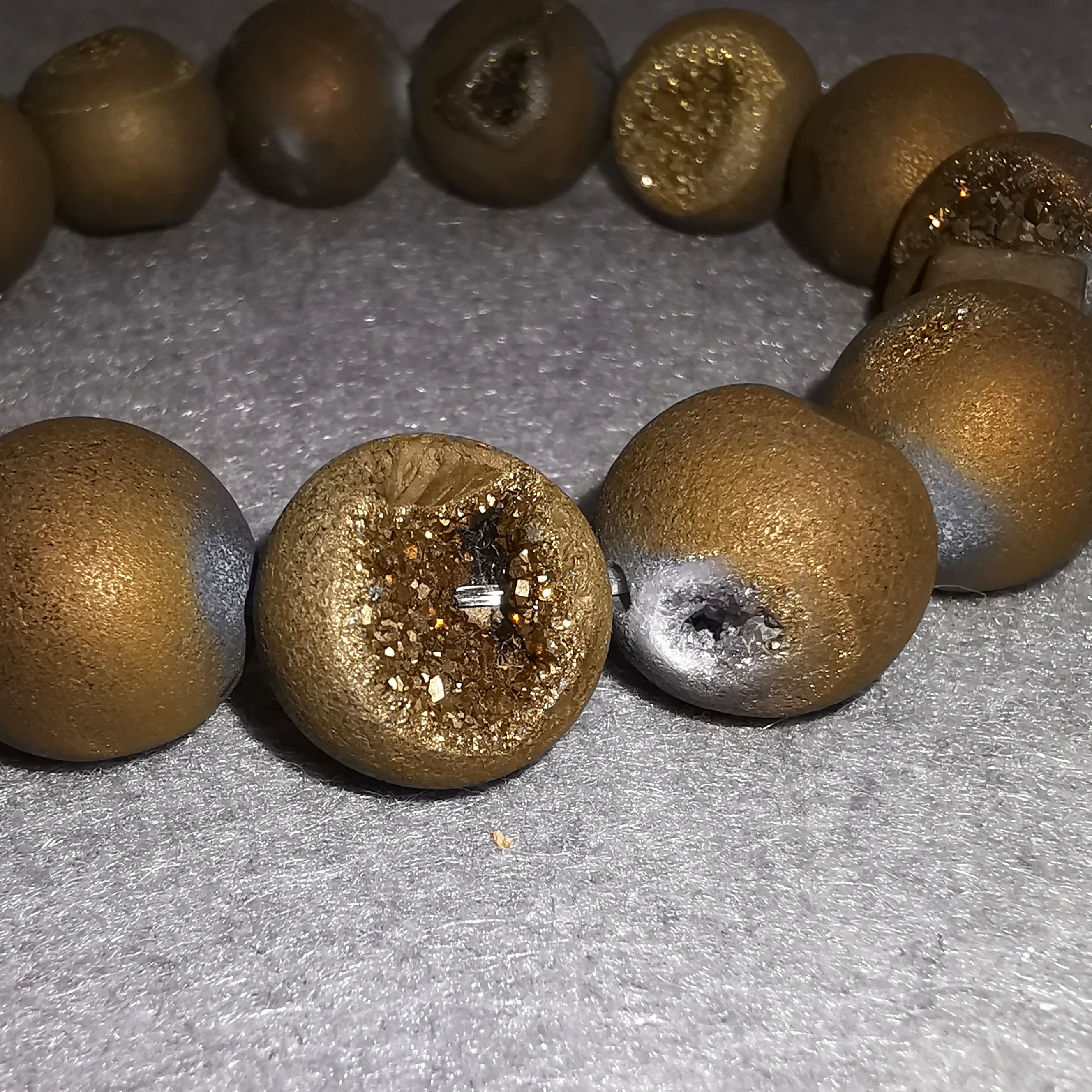 Geoden Achat Geoden Glücksachat Boho Chakra Edelstein Karma Armband, geweiht - Stabilität & Schutz
