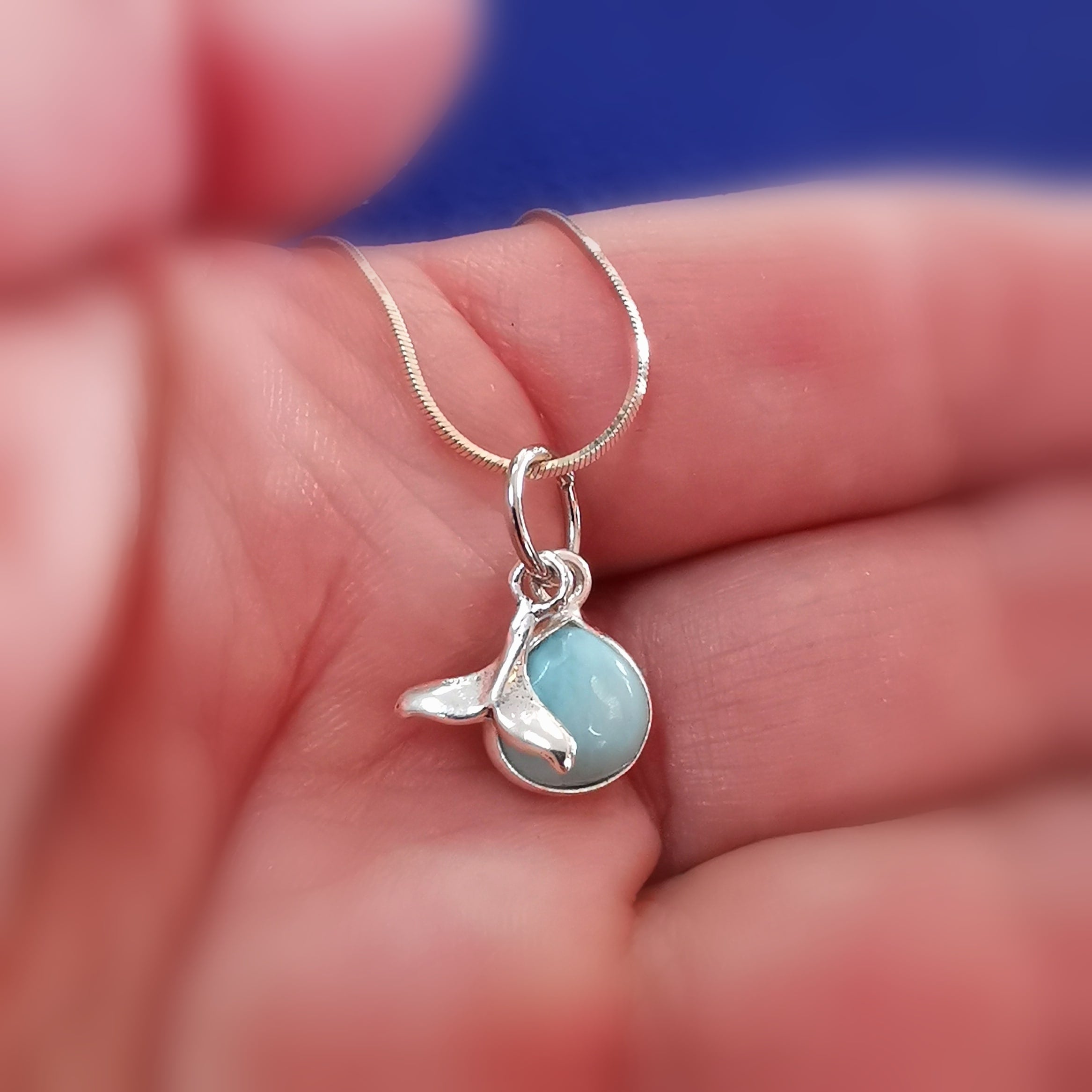 Larimar Tropfen Walflossen Kette – Edelstein Schmuck 40 cm - geweiht: Frei sein