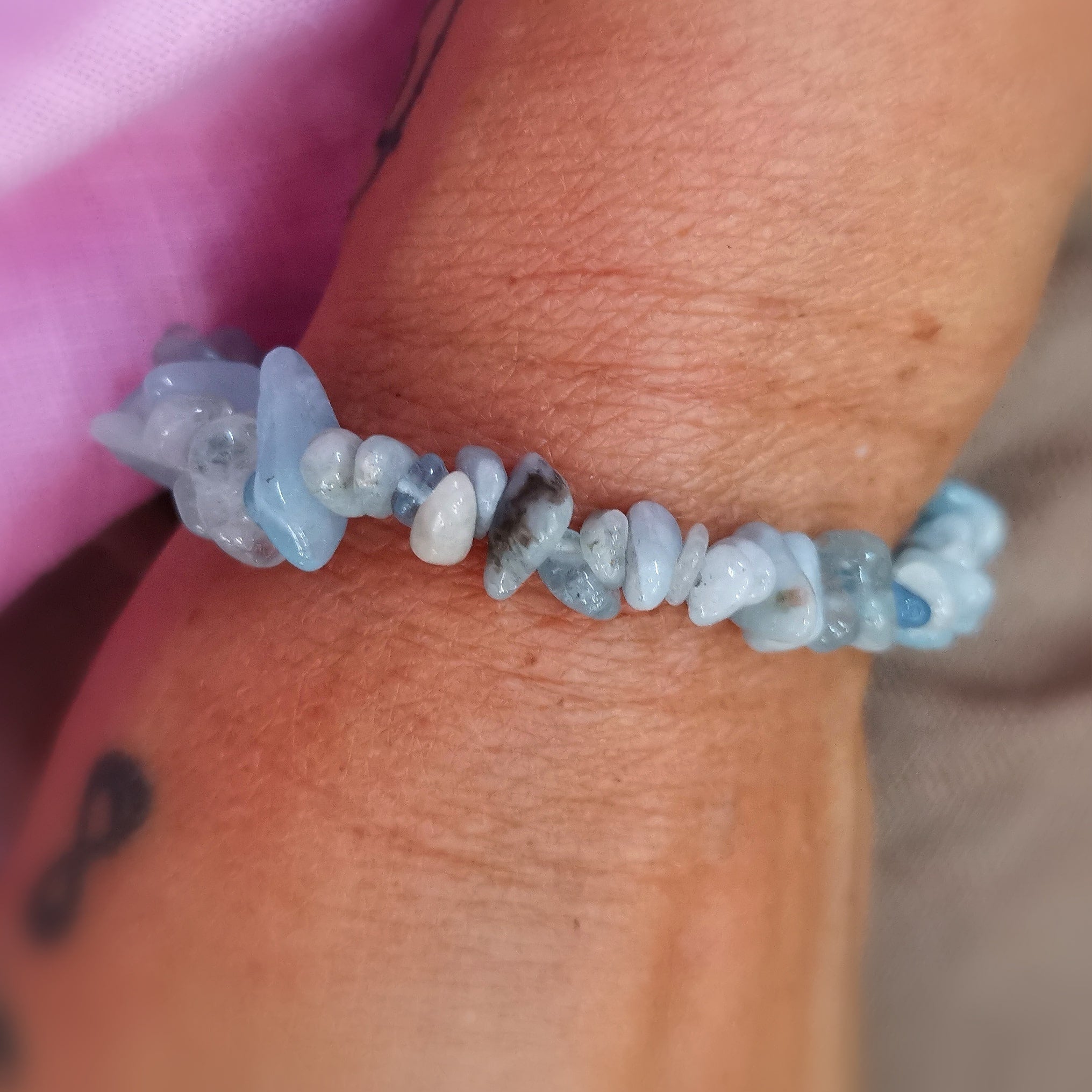 Aquamarin Edelstein Vintage Splittersteine Armband, Chakra Heilstein, Lust auf Meer