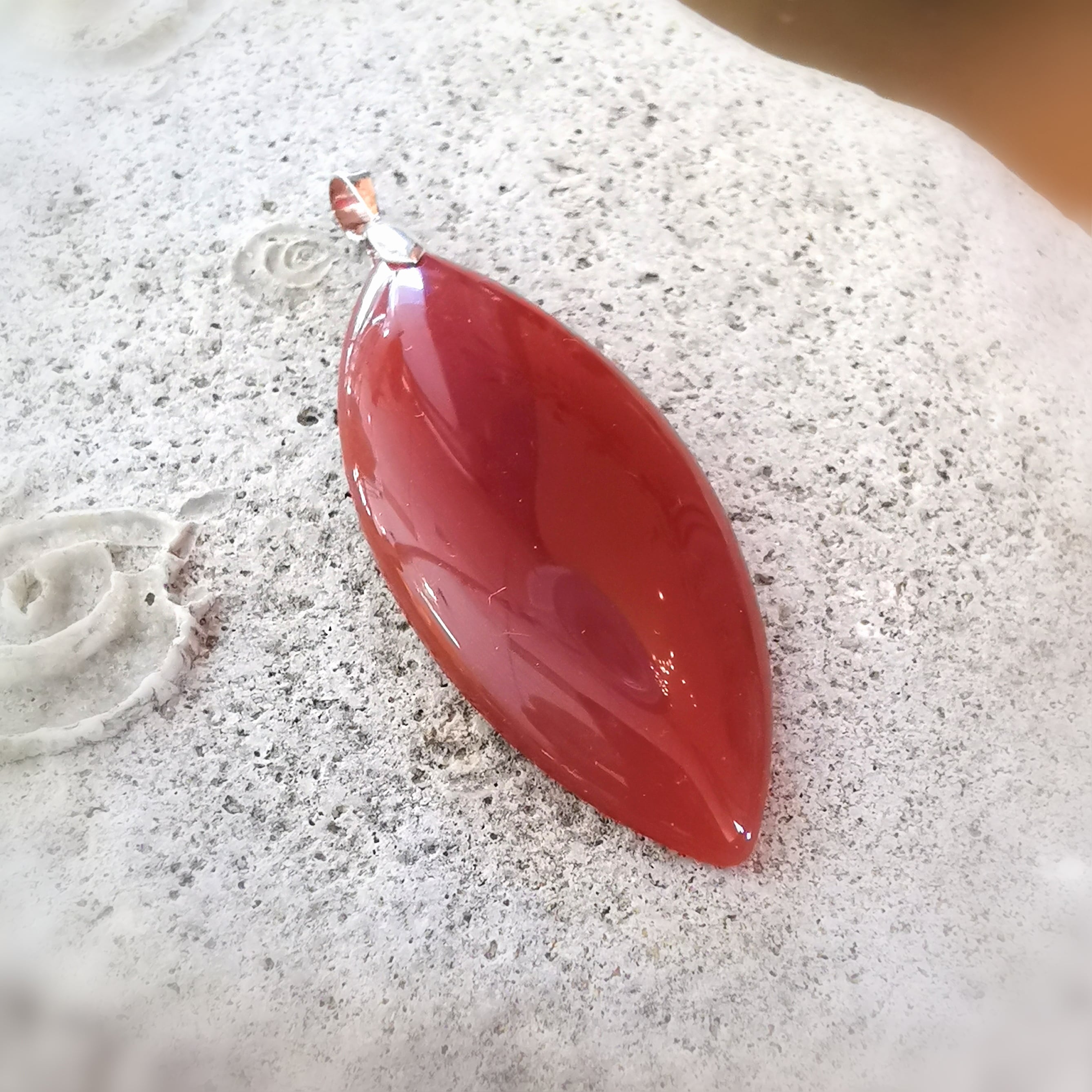 Carneol "Spiegel" Karma Heilstein, Ellipse Chakra Edelstein Natur Orange, Kreativität und LebenslustCarneol "Spiegel" Karma Heilstein, Ellipse Chakra Edelstein Natur Orange, Kreativität und Lebenslust