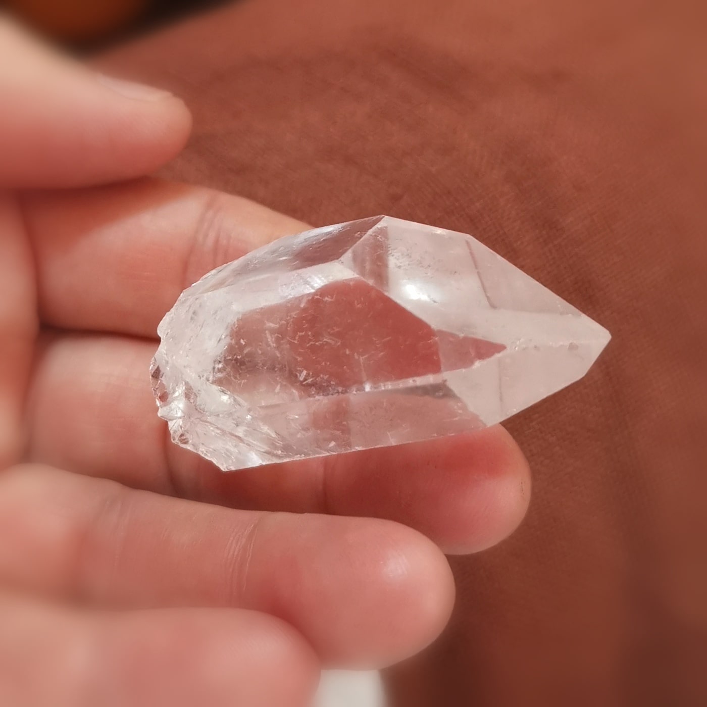Bergkristall Spitze, Geschenk Beutel indisch, Edelstein zur Meditation, Reinigung, Energetisierung