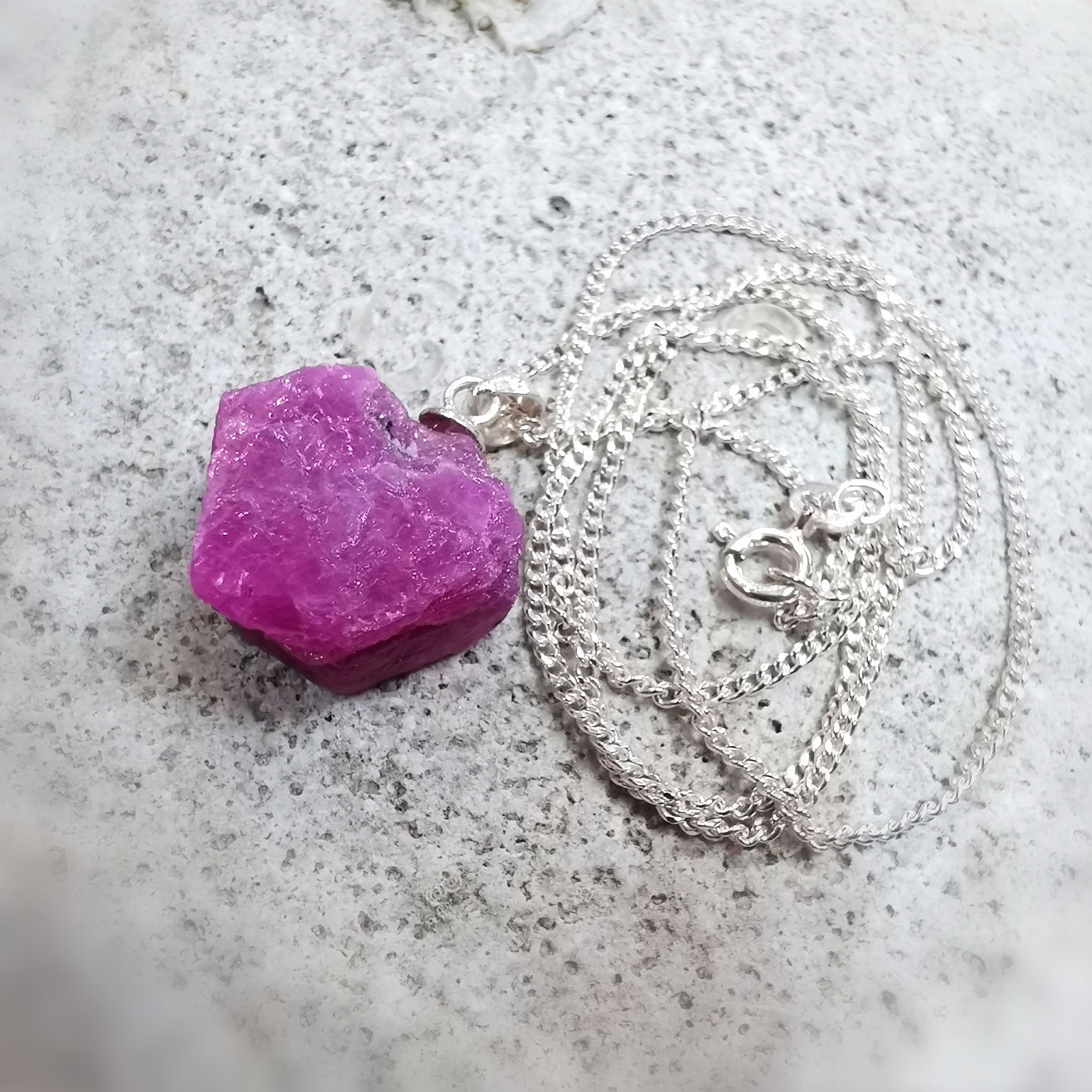 Rubin Naturstein Edelstein Sterlingsilber Kette, Set, geweiht, Kraft der Liebe