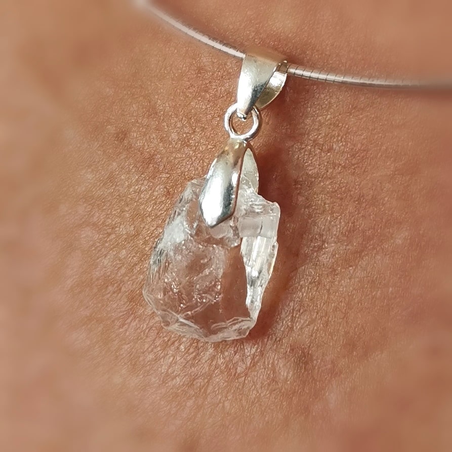 Danburit Edelstein Heilstein Natur Anhänger Sterlingsilber Kette Reif 44 cm - Selbstbewußtsein