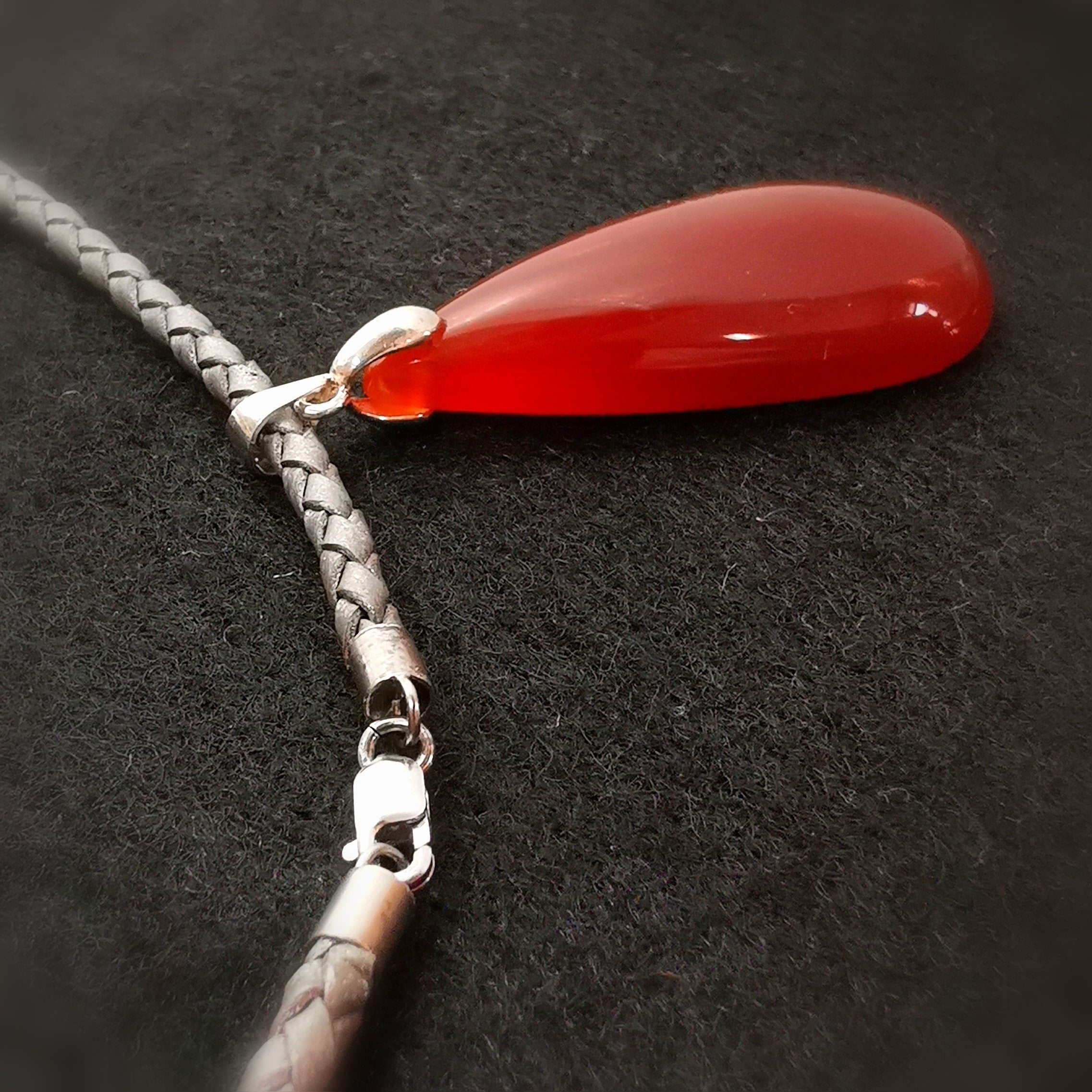 Carneol Glücksachat Natur Heilstein Amulett, Edelstein Leder Karma Kette cm, geweiht, glücklicher Neuanfang