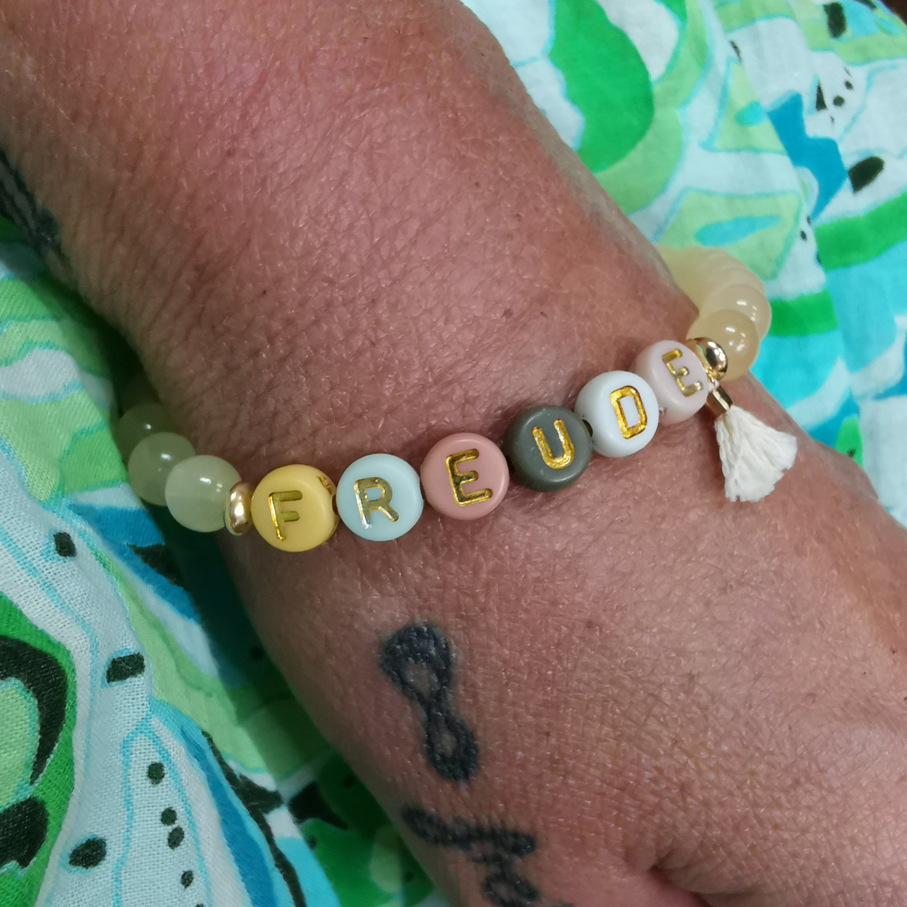 stille Worte, Orangencalcit Edelstein Heilstein Karma Armband, geweiht - Freude