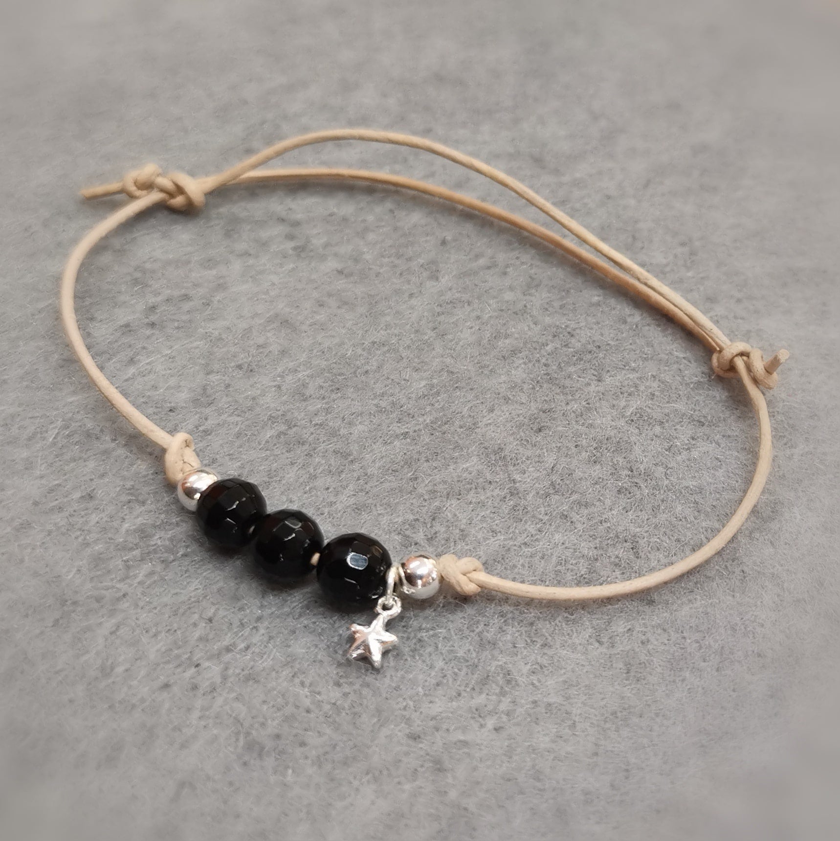 Onyx Edelstein Seestern Sterlingsilber Leder Karma Armband Vertrauen auf Wunder, geweiht