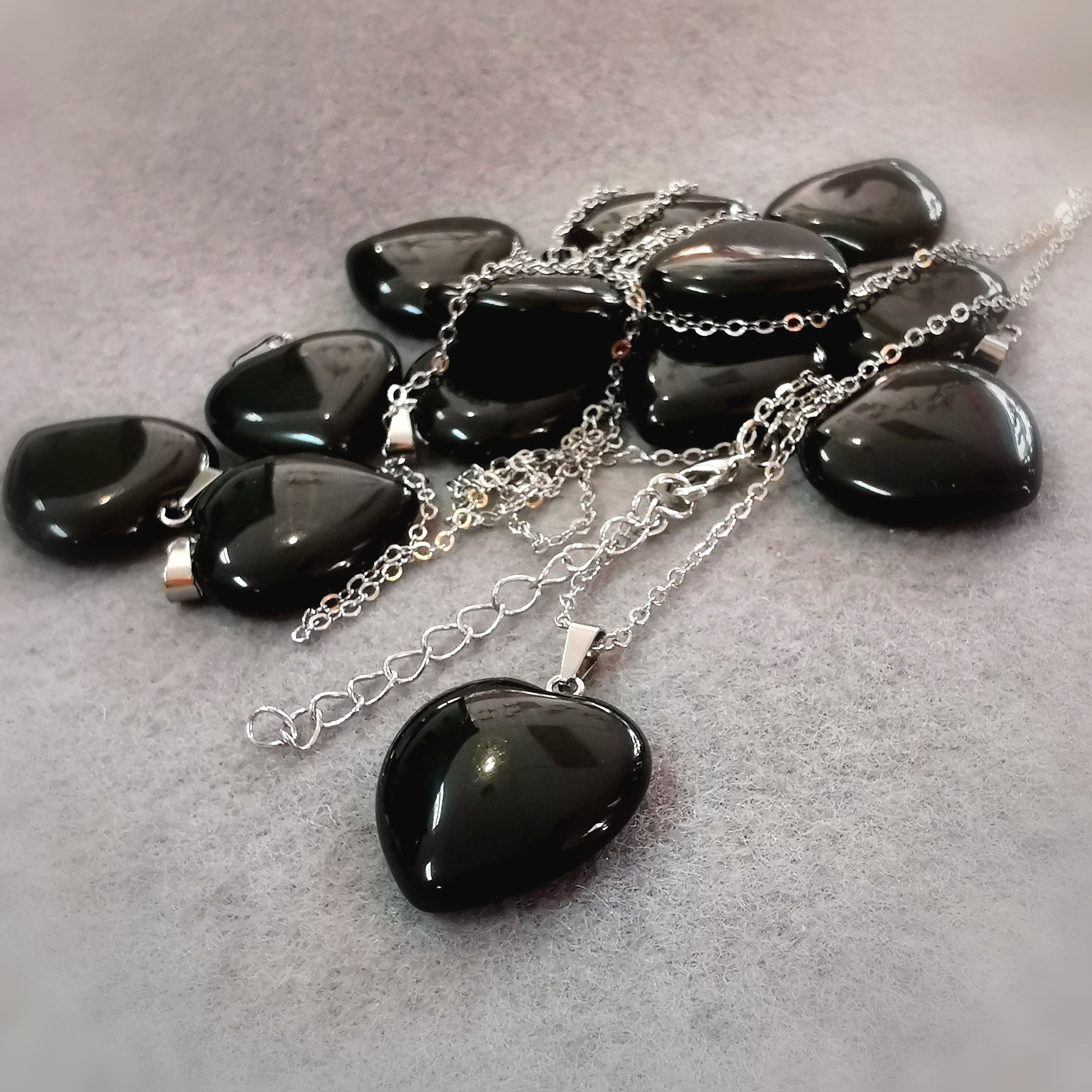 lange Herz Kette Onyx Edelstein, Karma Heilstein 79-84 cm, Heilstein geweiht, Vertrauen und Schutz