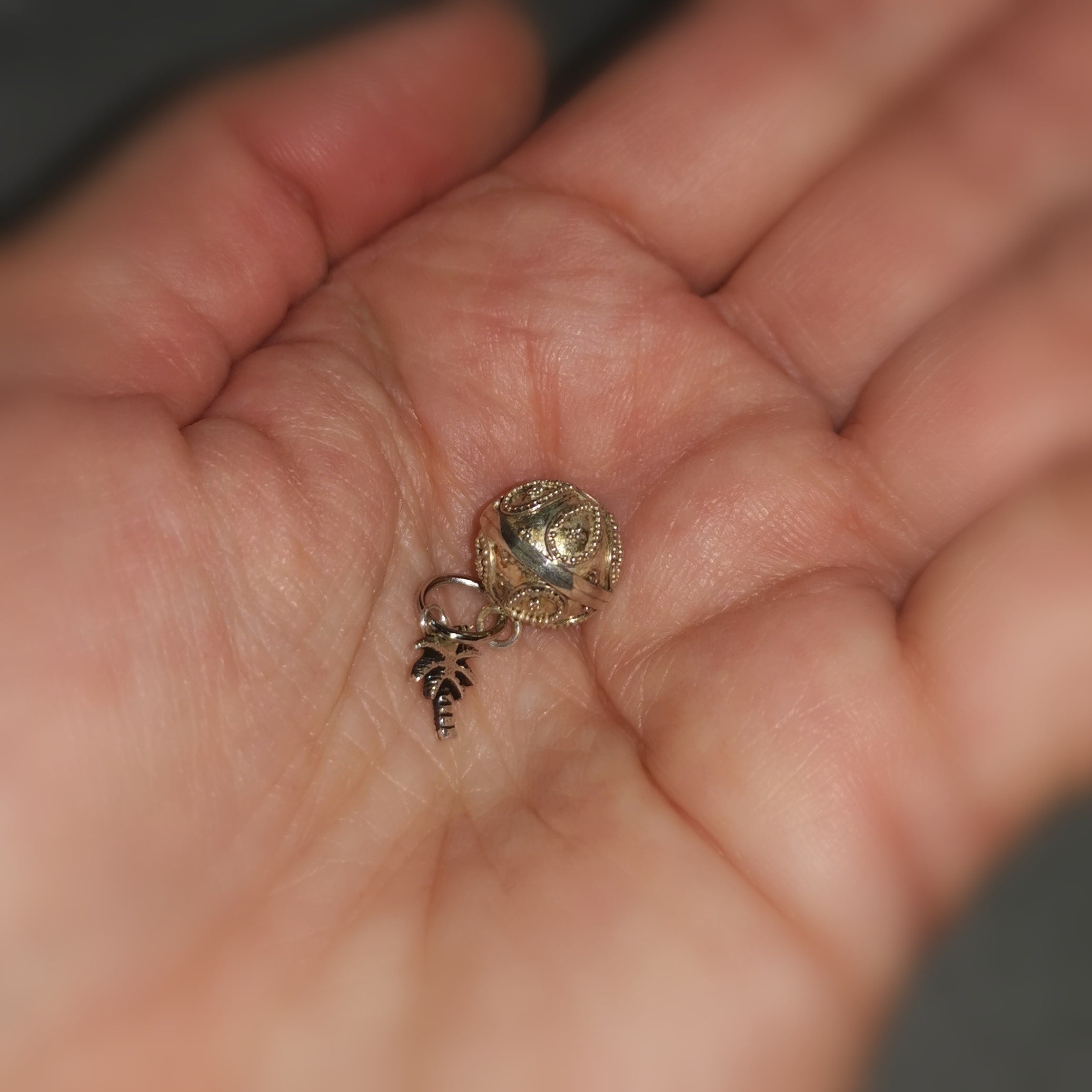 ✨ Mallorca Angel Caller Sound Ball Charm – Palm for relaxation & peace ✨