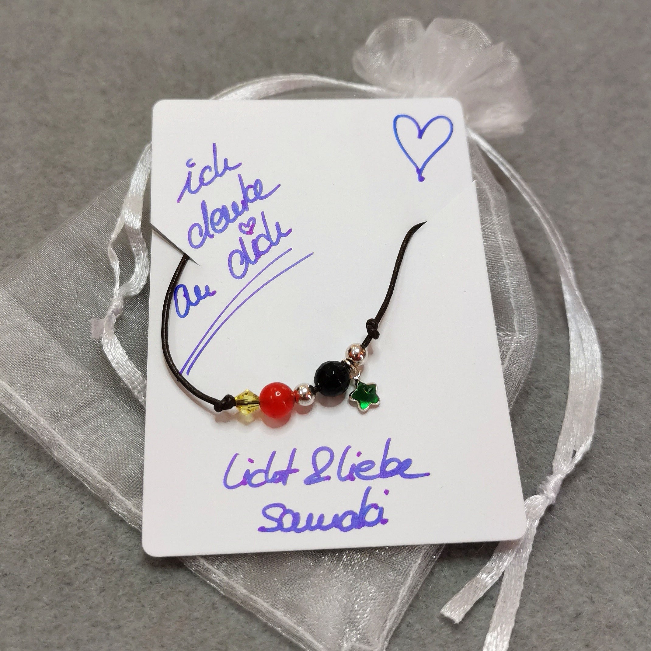 Pulsera de estrella de mar de cuero Karma: consagrada al amor y la amistad