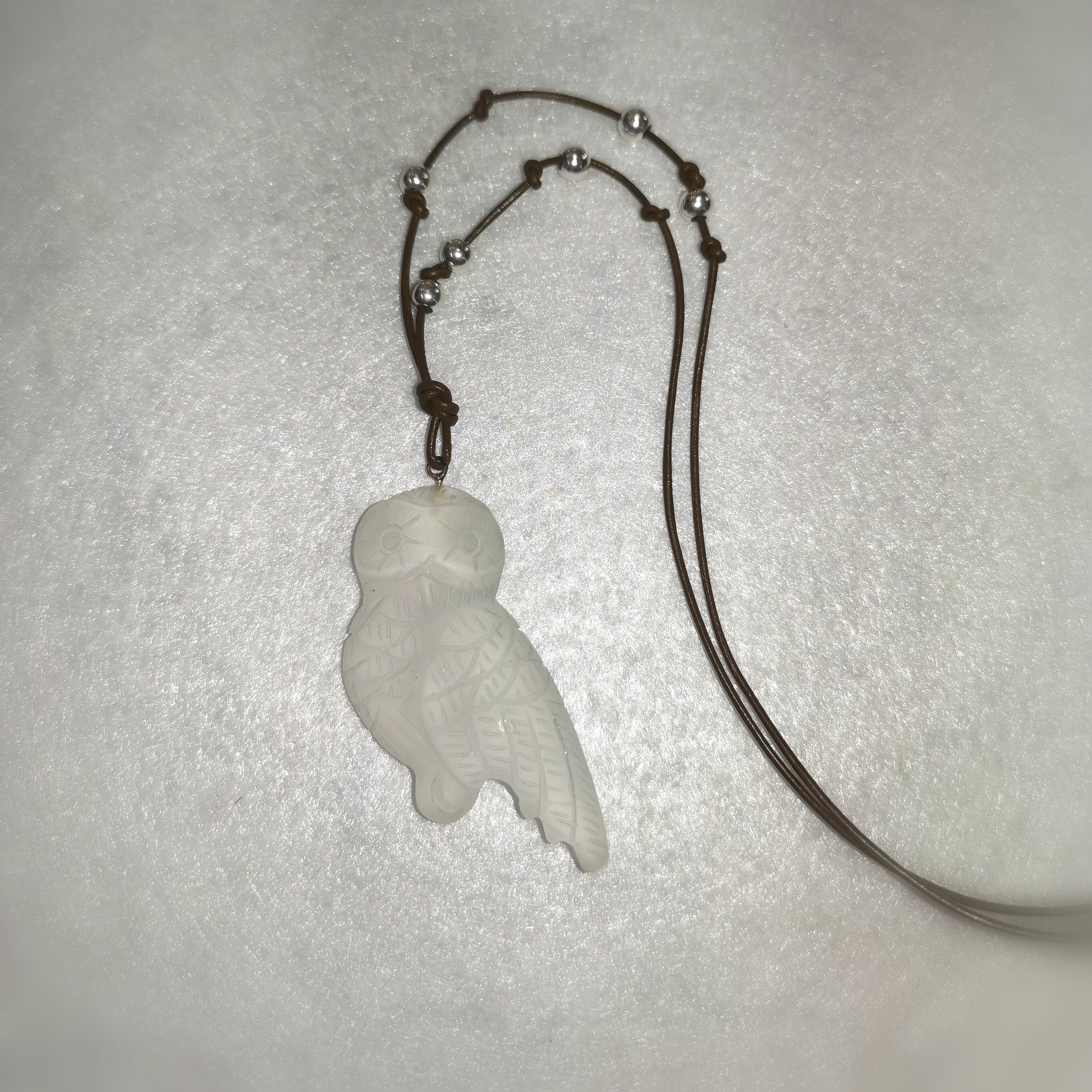 🦉 Eule - weises Krafttier, Karma Kette Leder Bergkristall geweiht für Vertrauen & Intuition