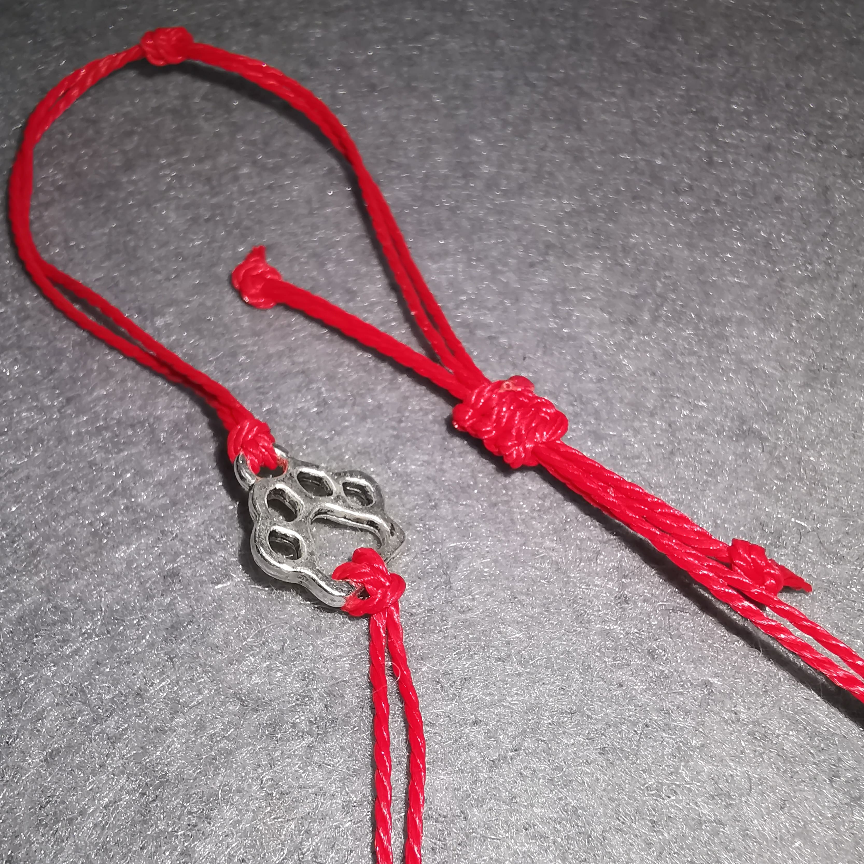 🐾 Tierpfote Hund Katze Glücksbändchen Rot – Karma Armband für Seelenverbindung & Erinnerung