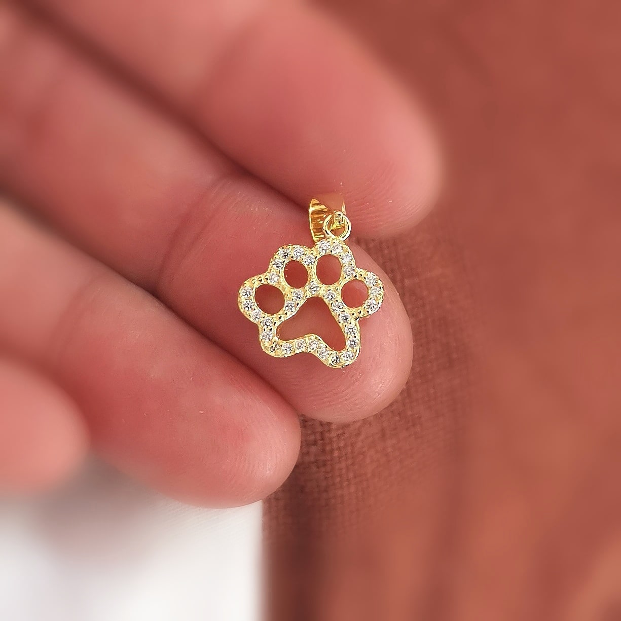 🐾 Pfote Tatze Zirkon Anhänger vergoldet – geweiht für Tierliebe & Seelenverbindung