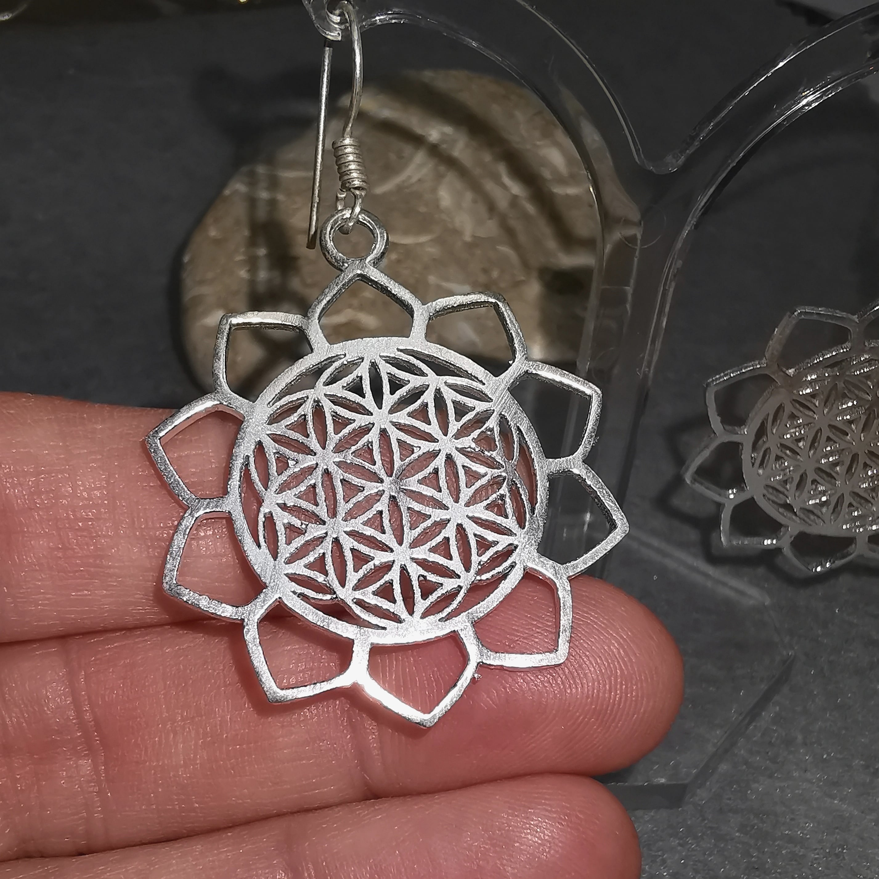🌸 Lotus & Blume des Lebens Ohrhänger – innere Stärke & spirituelles Erwachen