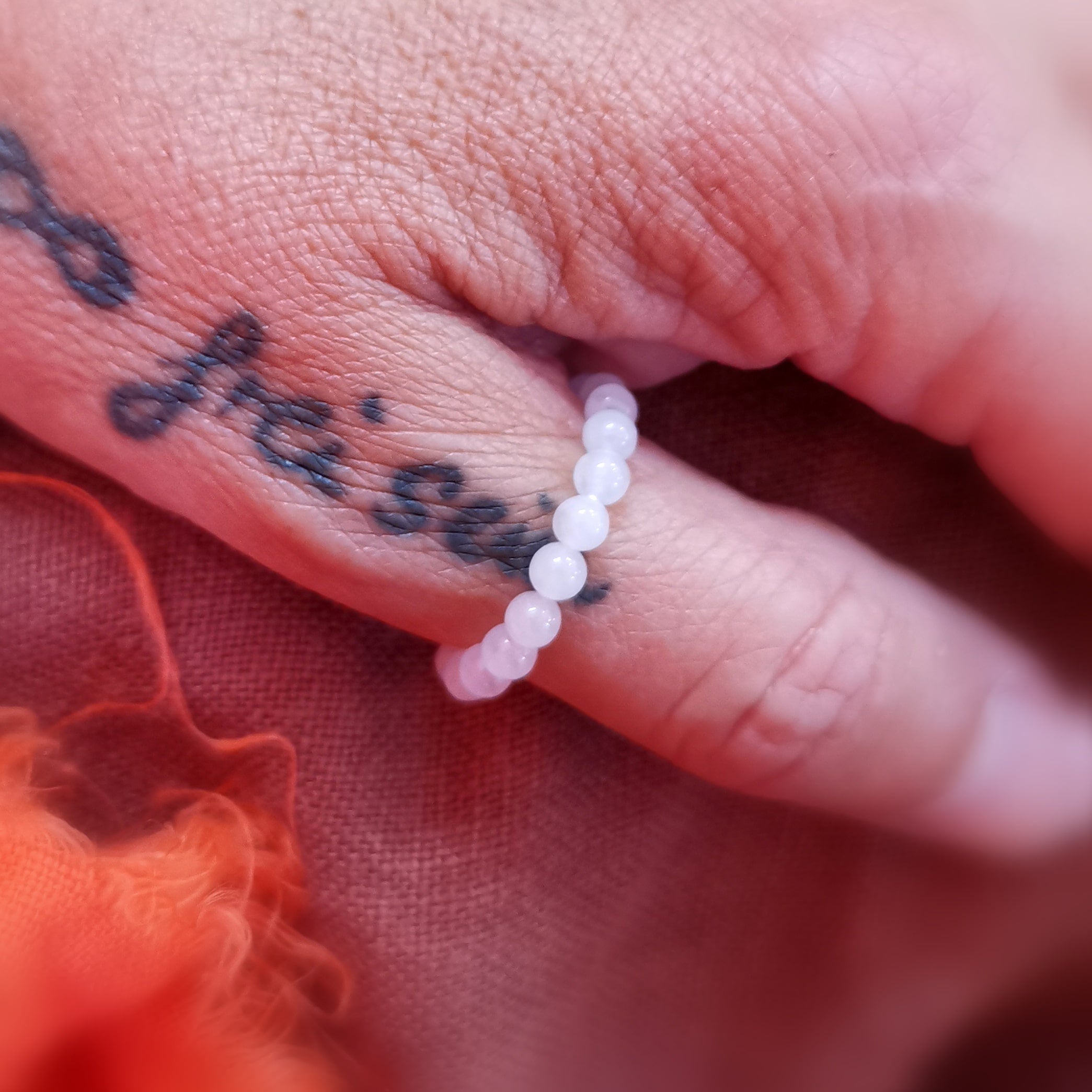 💖 Rosenquarz Elastik Edelstein Ring – Liebe & Zufriedenheit