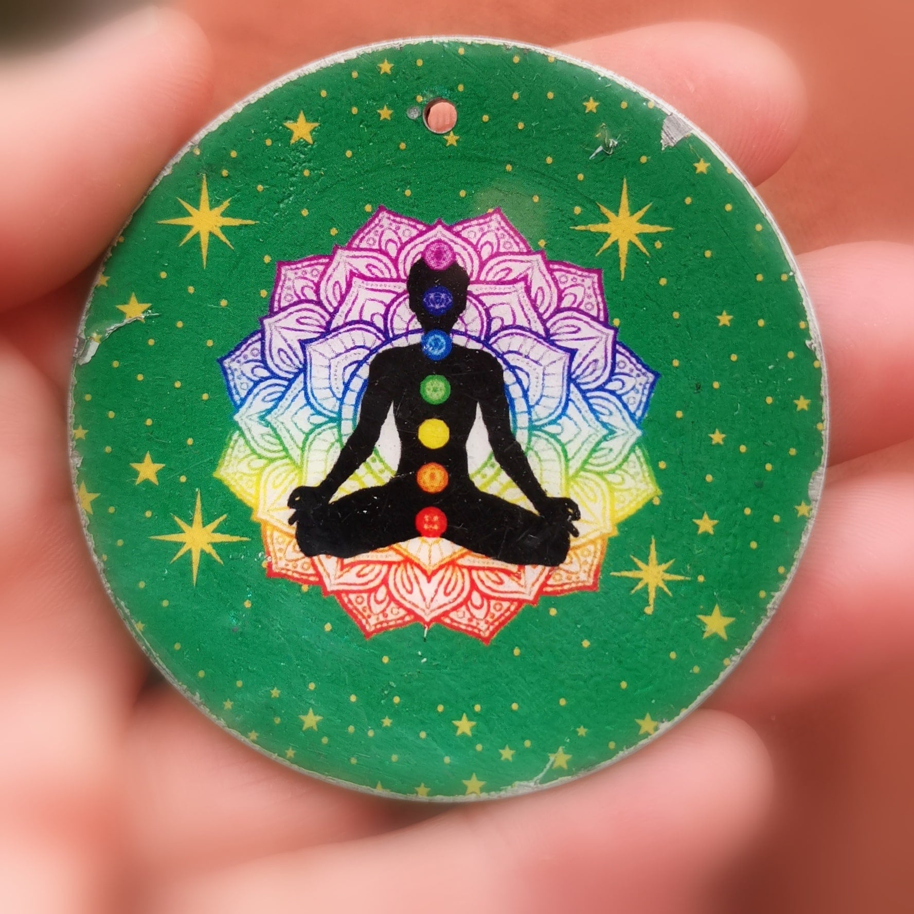 Räucherset Karma – Satya Räucherstäbchen & Halter im Chakra-Design