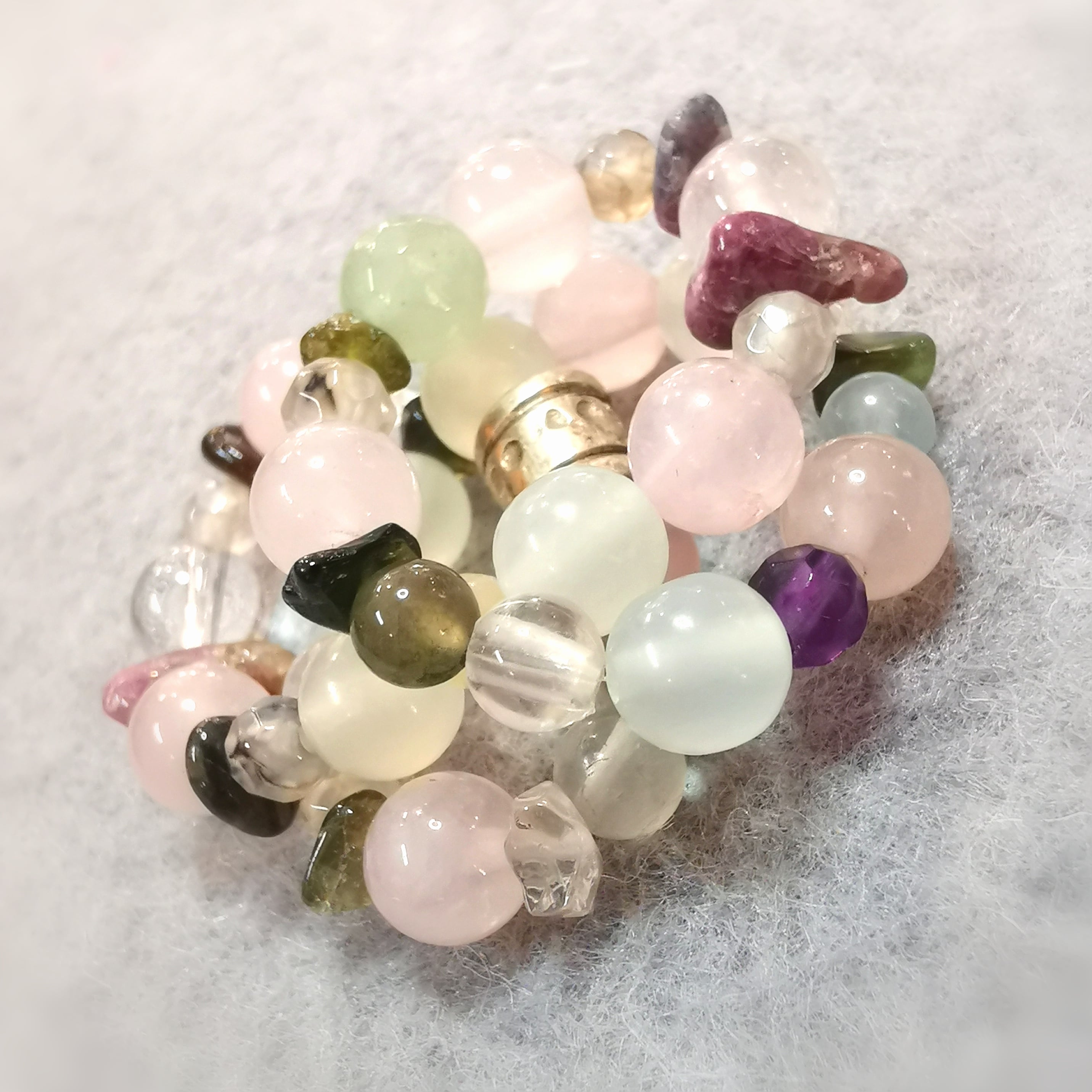 🌸 „1000 Kostbarkeiten“ Edelstein Karma Armband – geweiht für Lebensfreude, Leichtigkeit & inneres Strahlen