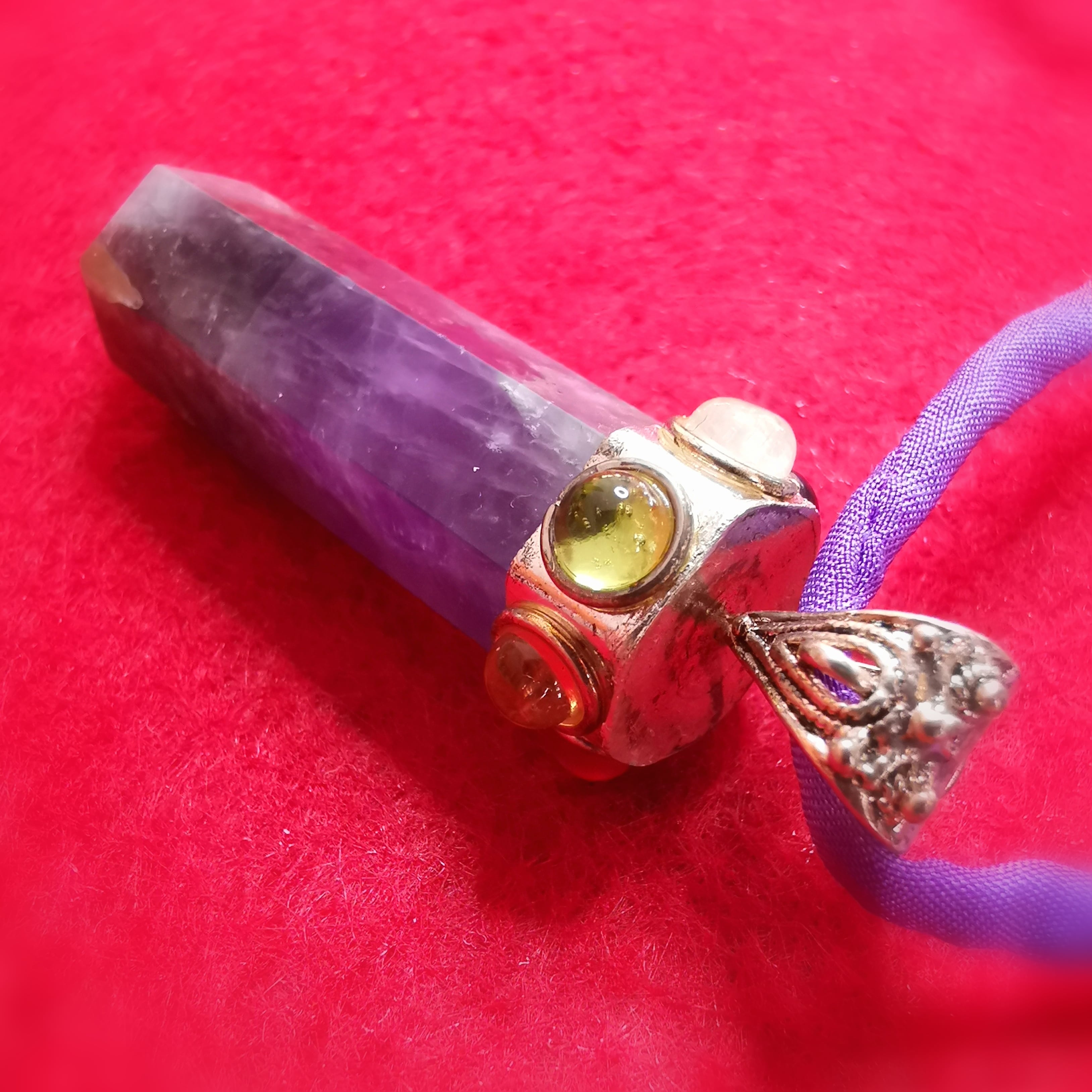 Amethyst Chakra Spitze Edelstein Anhänger Kette – geweiht für Harmonie & spirituelle Klarheit