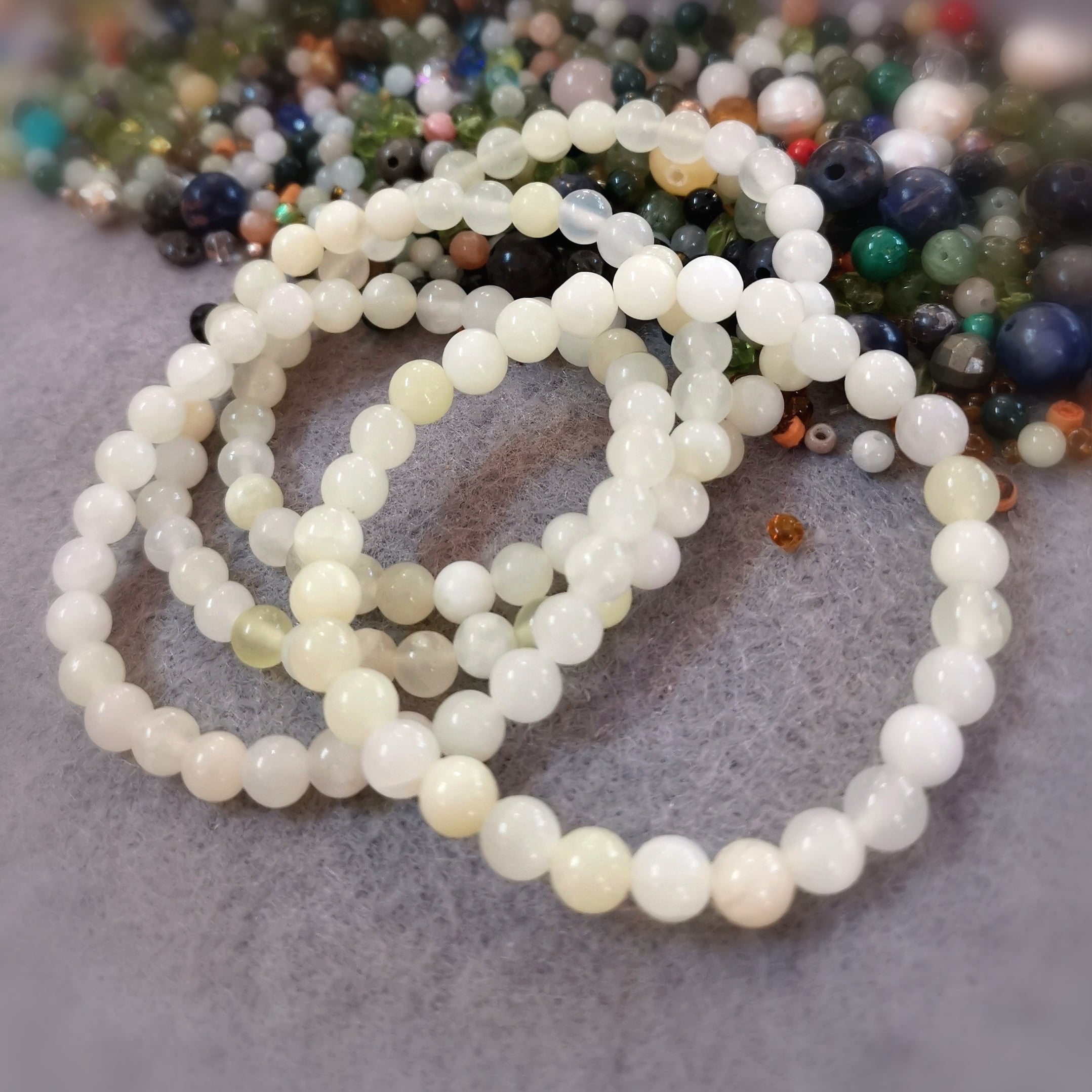 💚 Jade-Serpentin Edelstein Armband – geweiht für Harmonie, Herzöffnung & Realismus in Beziehungen