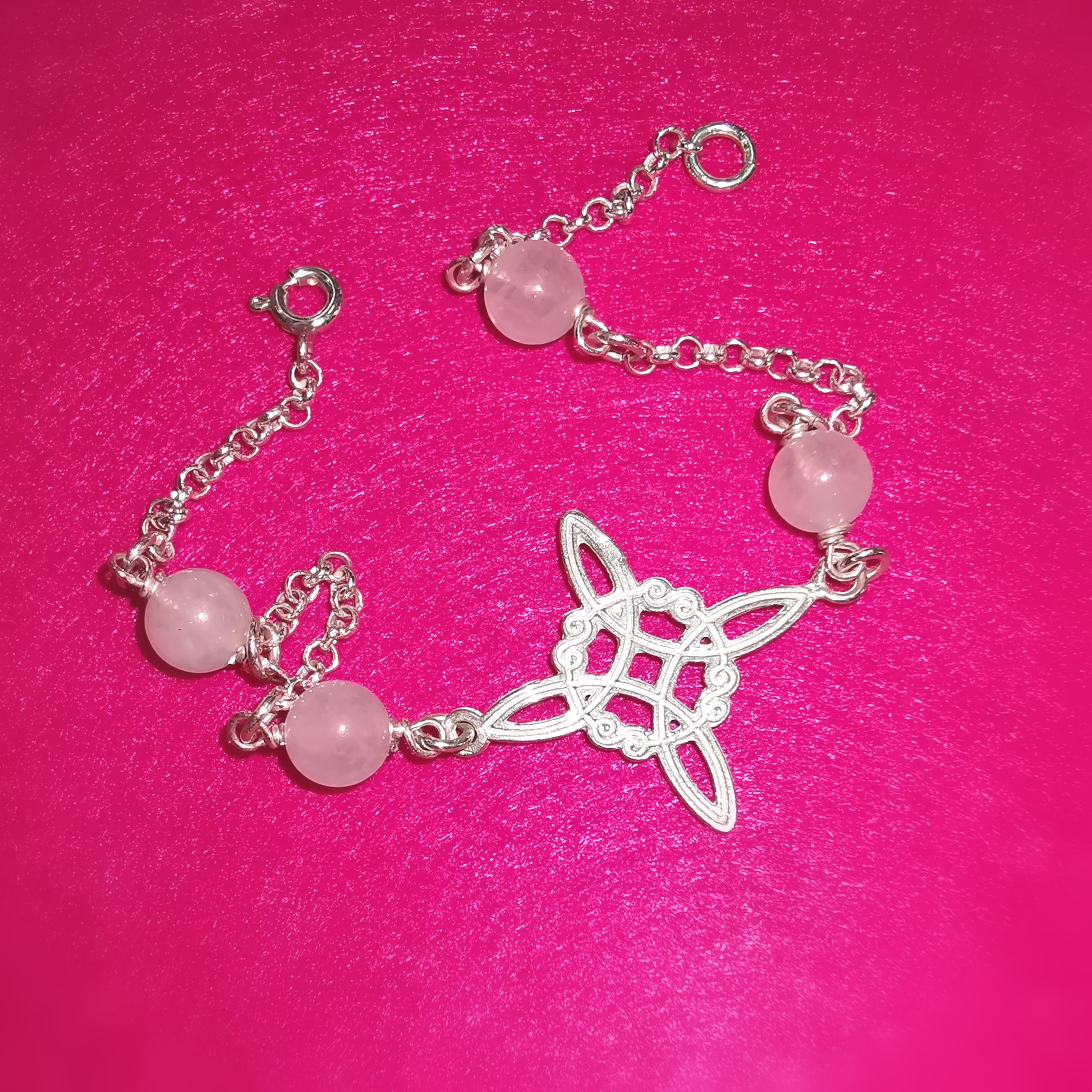 🪄 Hexenknoten Rosenquarz Armband Edelstein Sterlingsilber – geweiht für Schutz, Intuition & weibliche Kraft