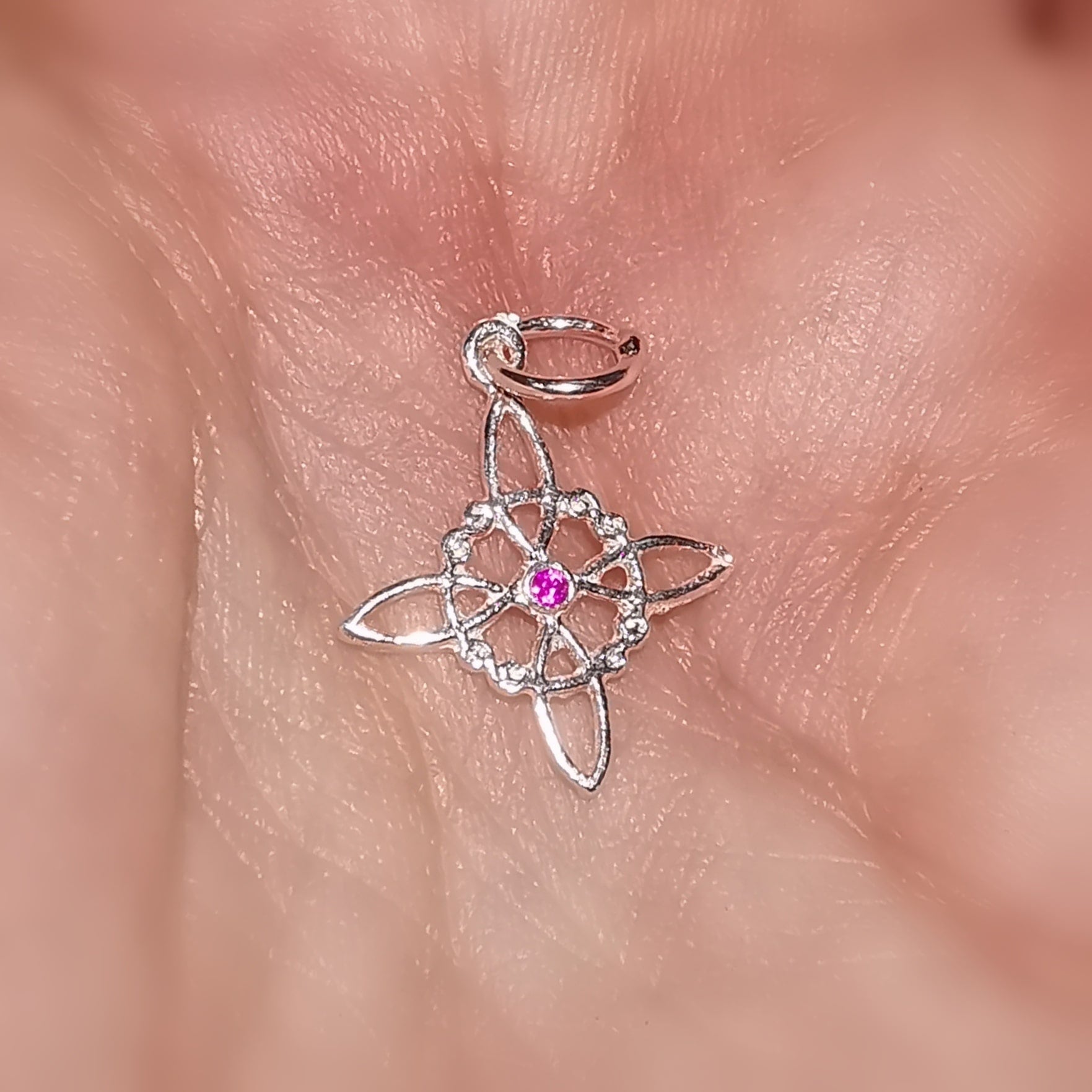 🪄 filigraner Hexenknoten Zirkon Anhänger Sterlingsilber – Schutz, Weiblichkeit & altes Wissen