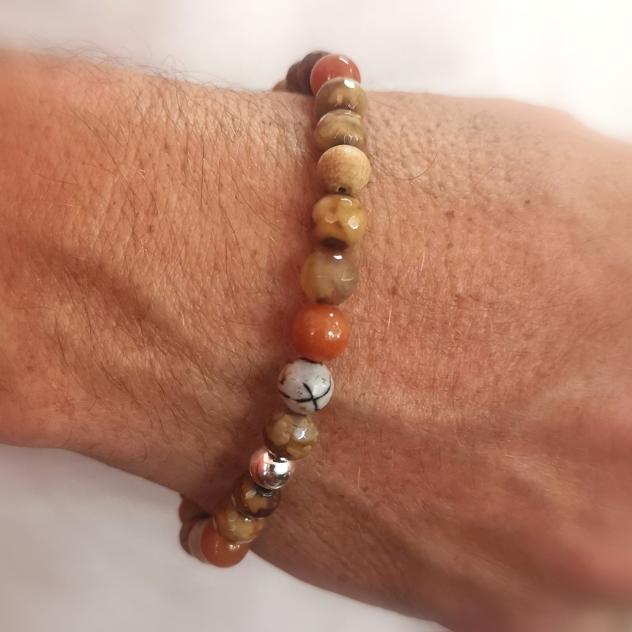 Feuerachat & Carneol Sandelholz Armband für Männer – geweiht für Stabilität, Urvertrauen & Erdung