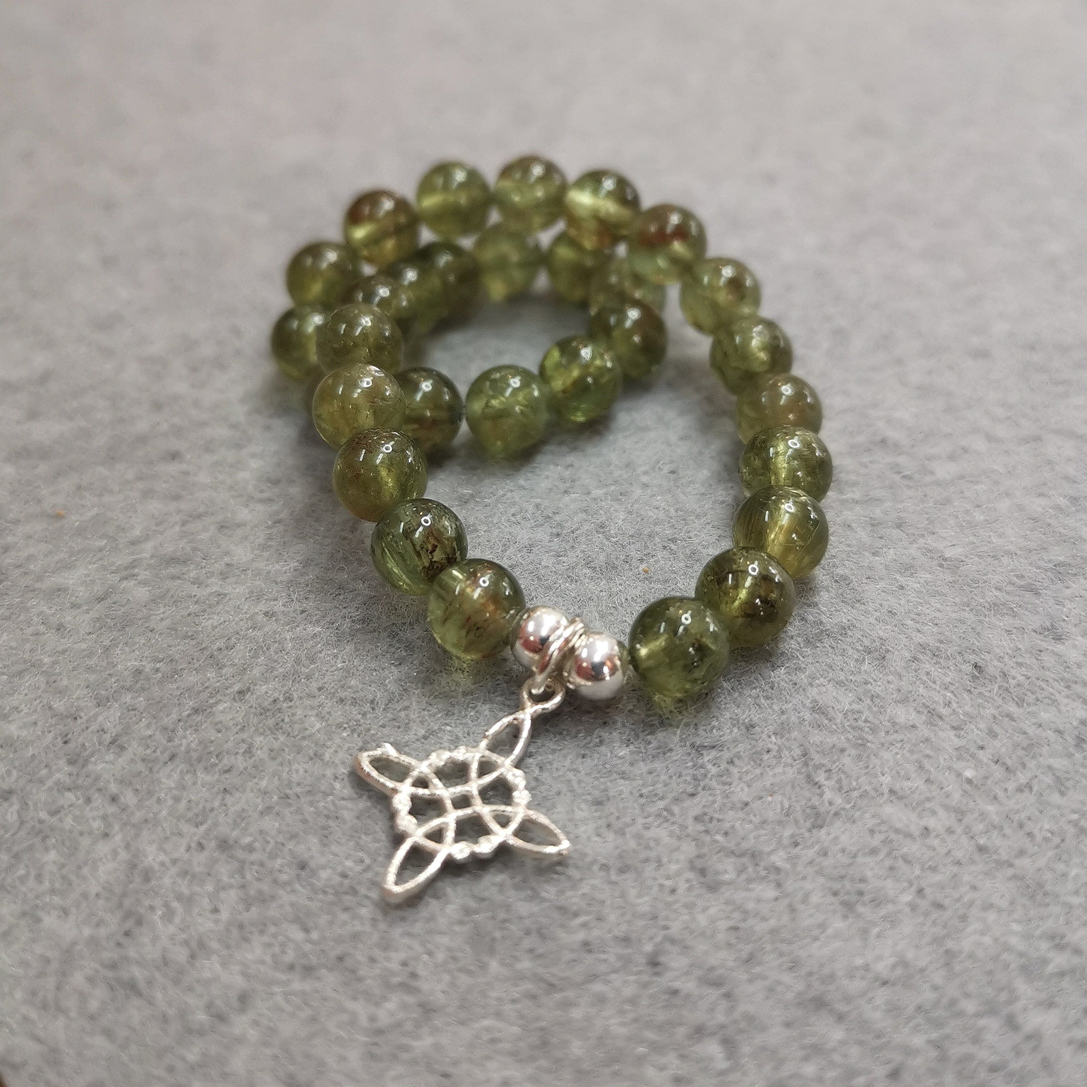 Prehnite Witch's Knot Karma Gemstone Bracelet – Heart Opening, Protection & Inner Peace