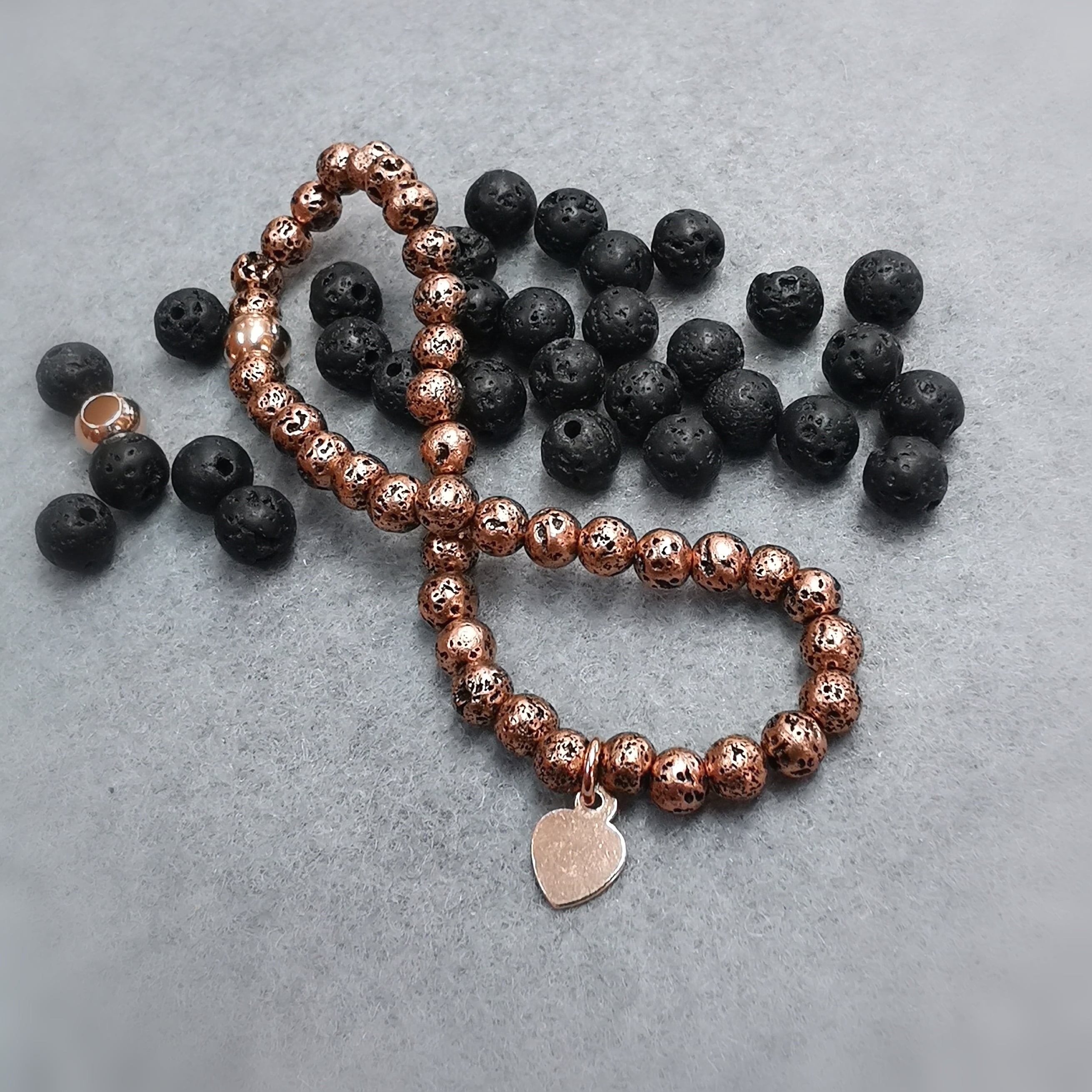 Lava Armbändchen mit Herz, Karma Armband geweiht – Erdung, Schutz & innere Gelassenheit