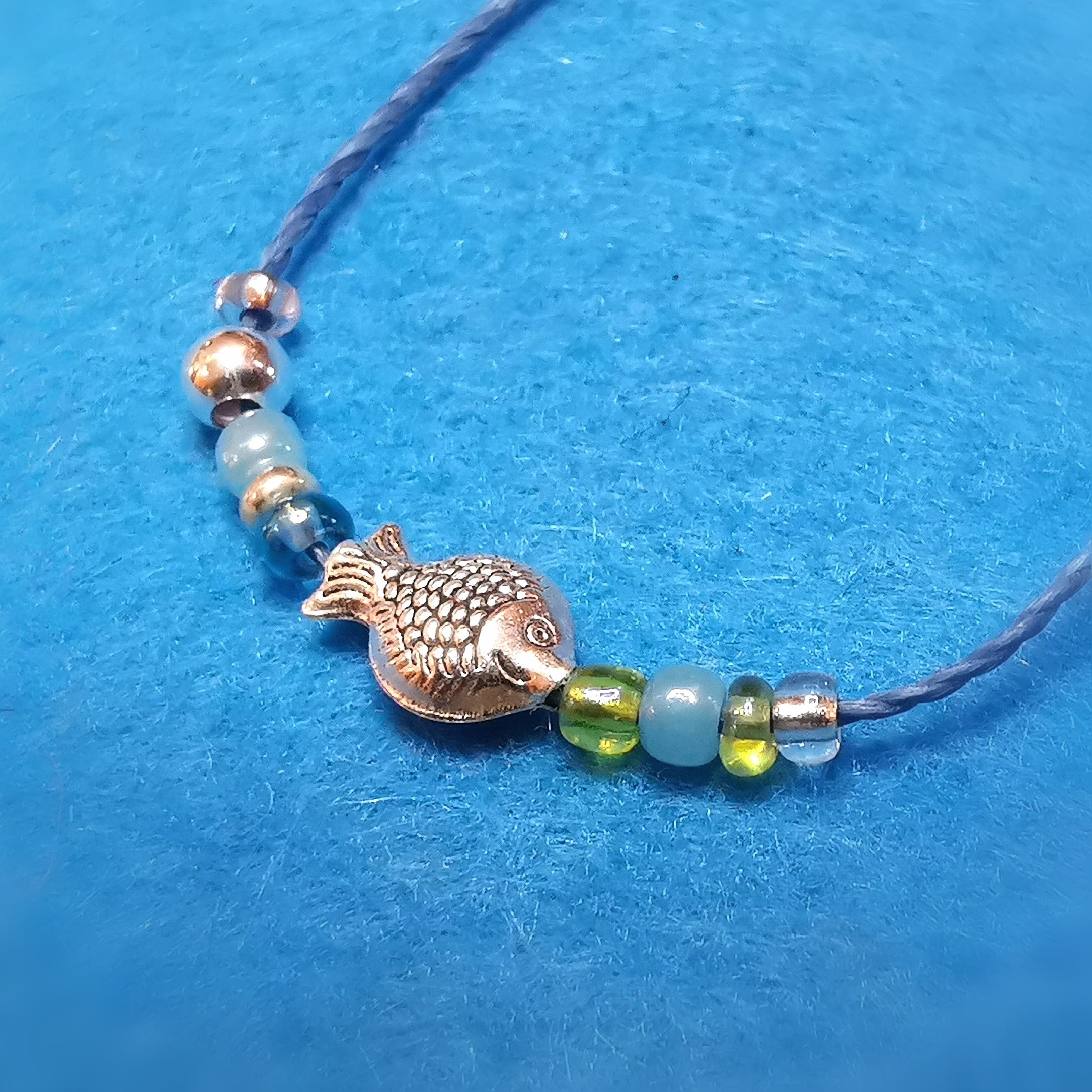 🐟 Lucky Fish Glücksbringer Krafttier Karma Armband – geweiht für Freiheit & Freude