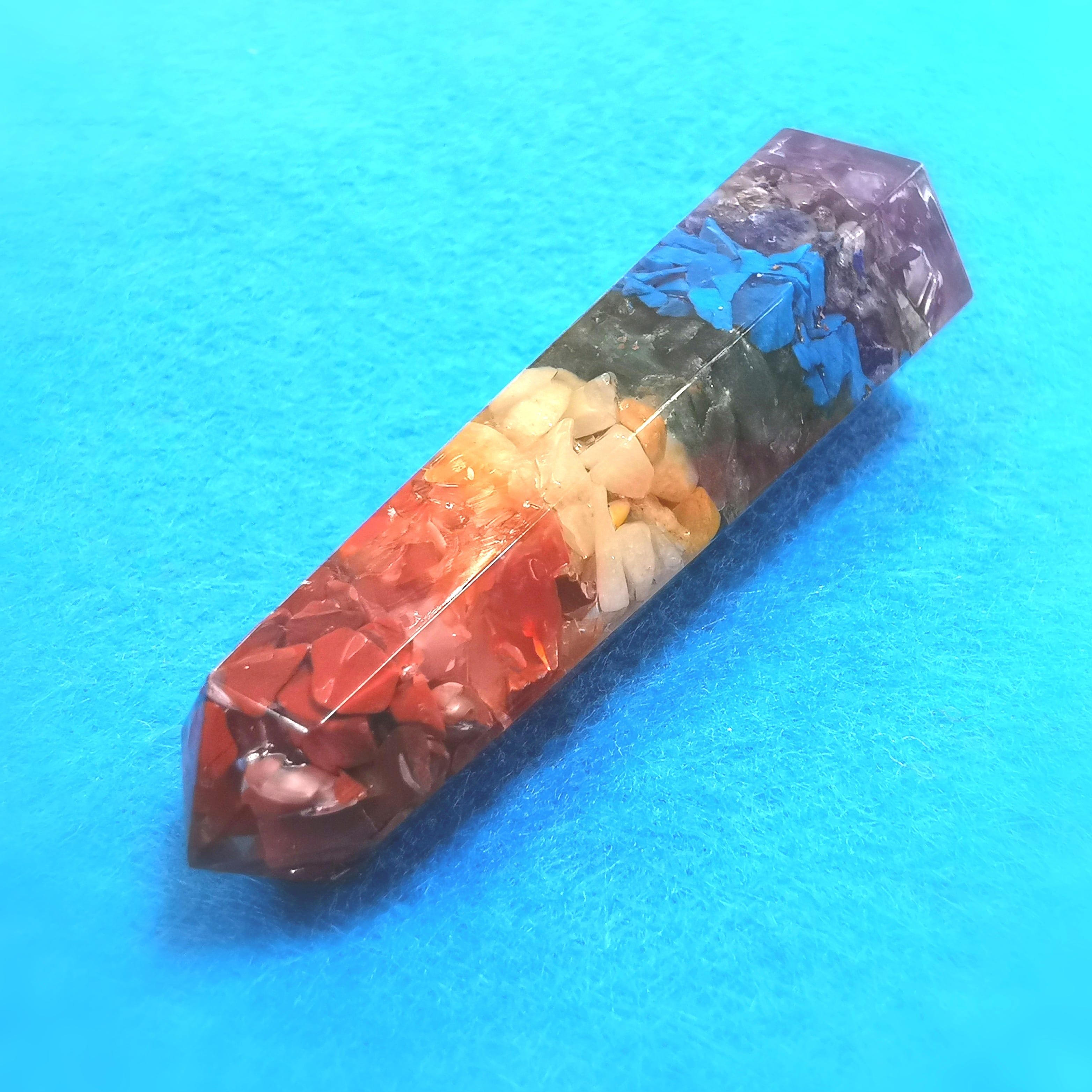 Chakra Generator Massagestab Obelisk aus Orgonit – neue Energie & aktiver Schutz