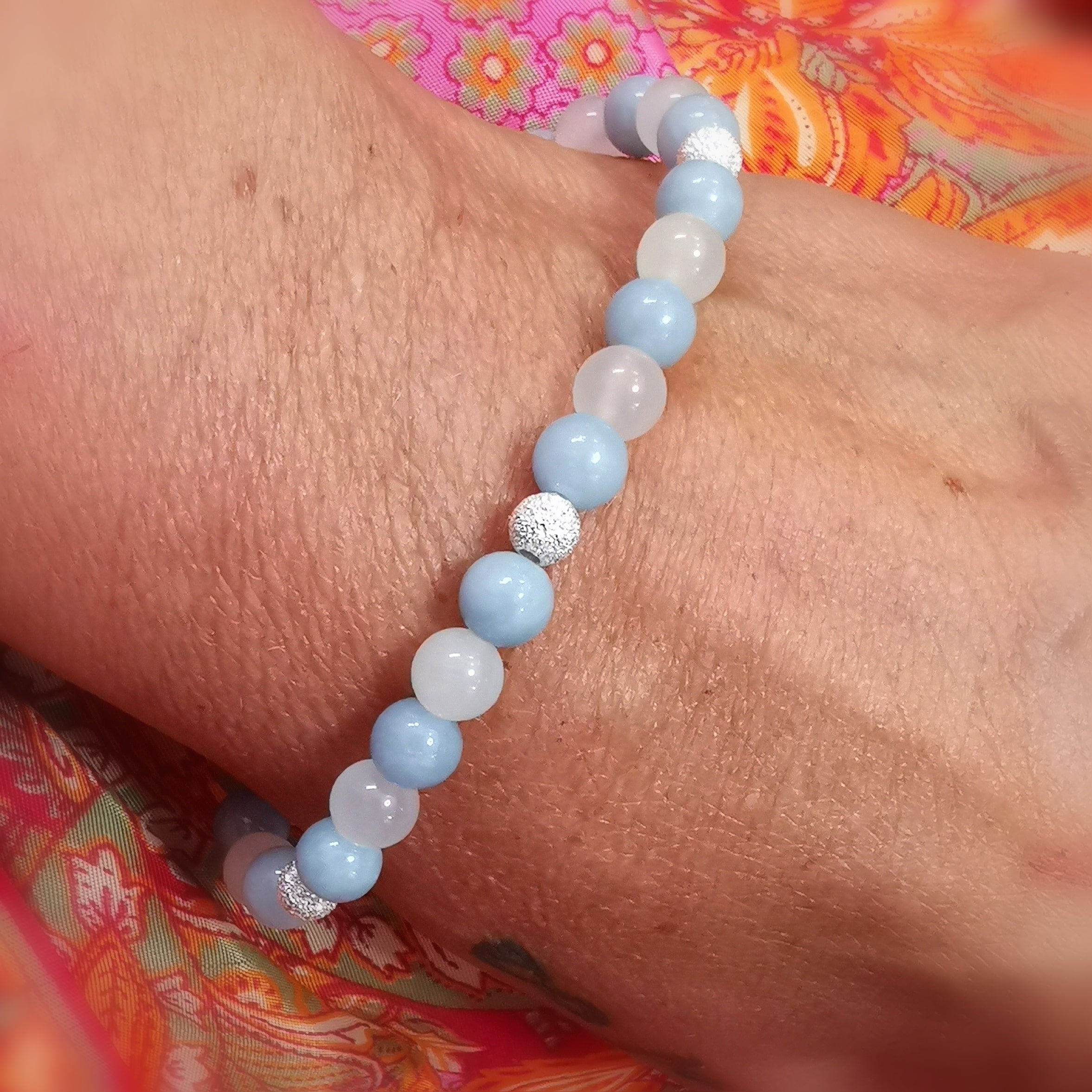 Angelit & Regenbogen-Mondstein Edelstein Karma Armband – geweiht für Hoffnung & Erleichterung