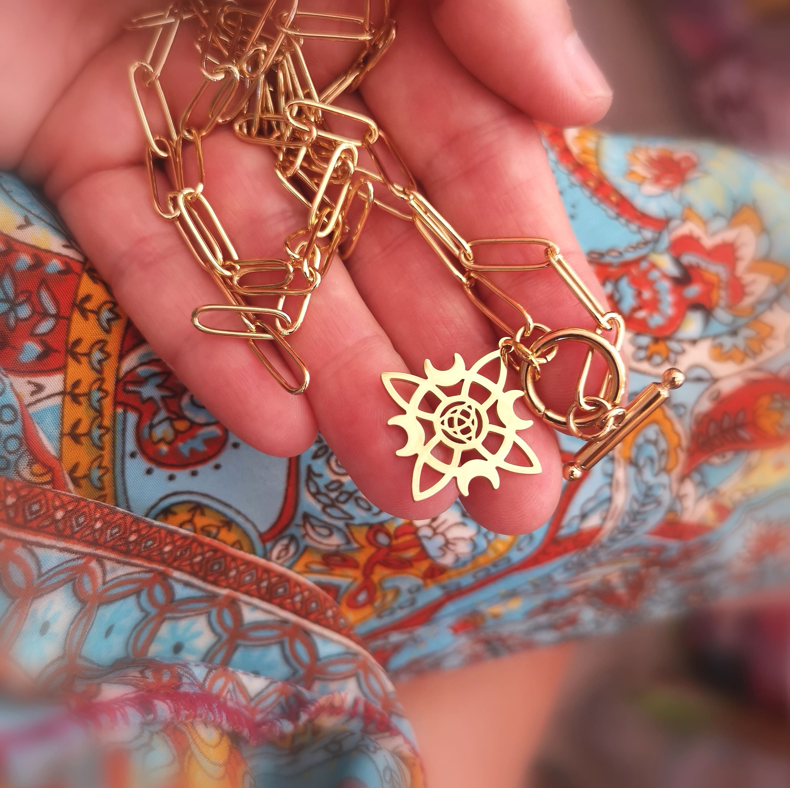 Weiße Magie Karma Kette – Hexenknoten Gold Edelstahl