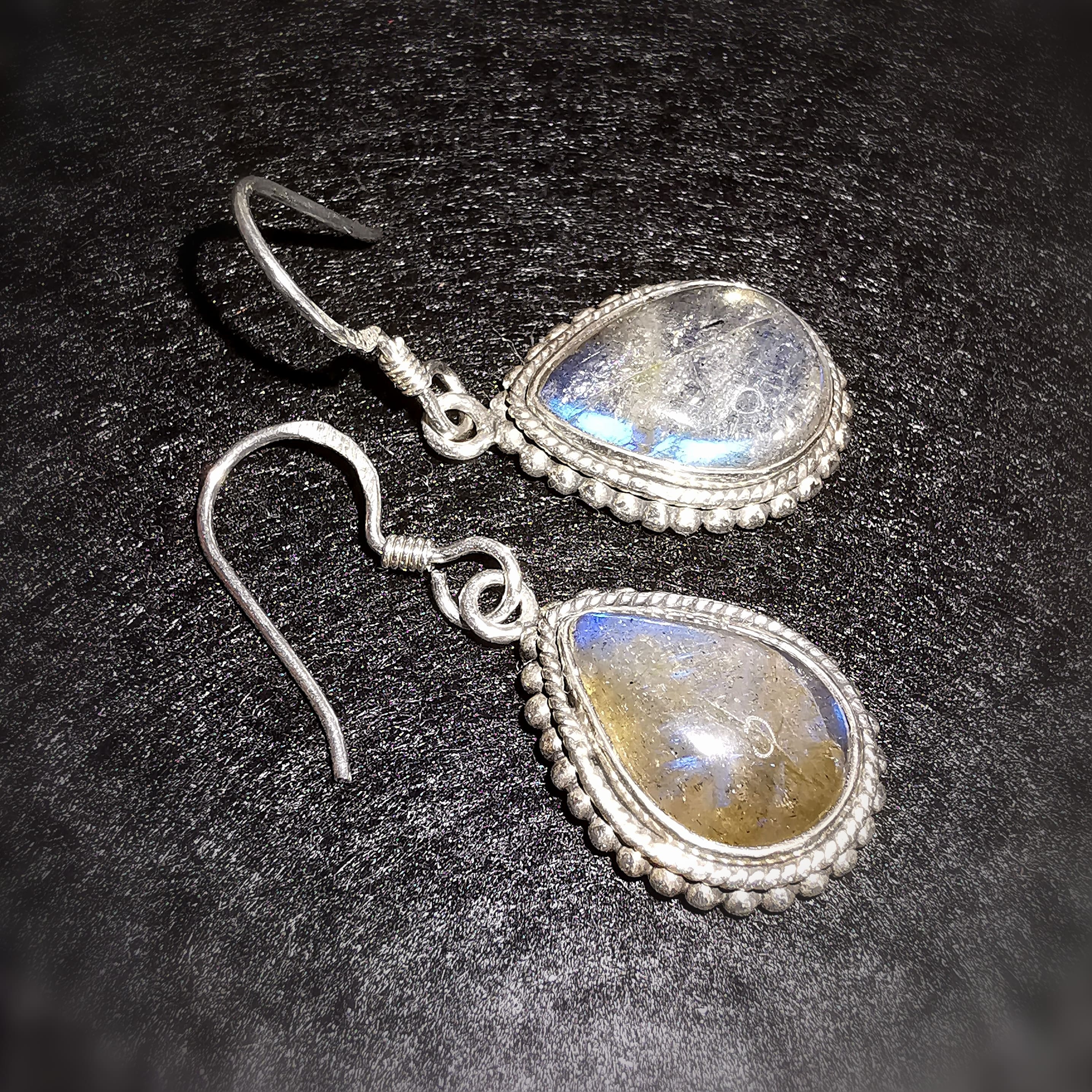Labradorite Gemstone Gift Set – Earrings & Disc Stone Talisman