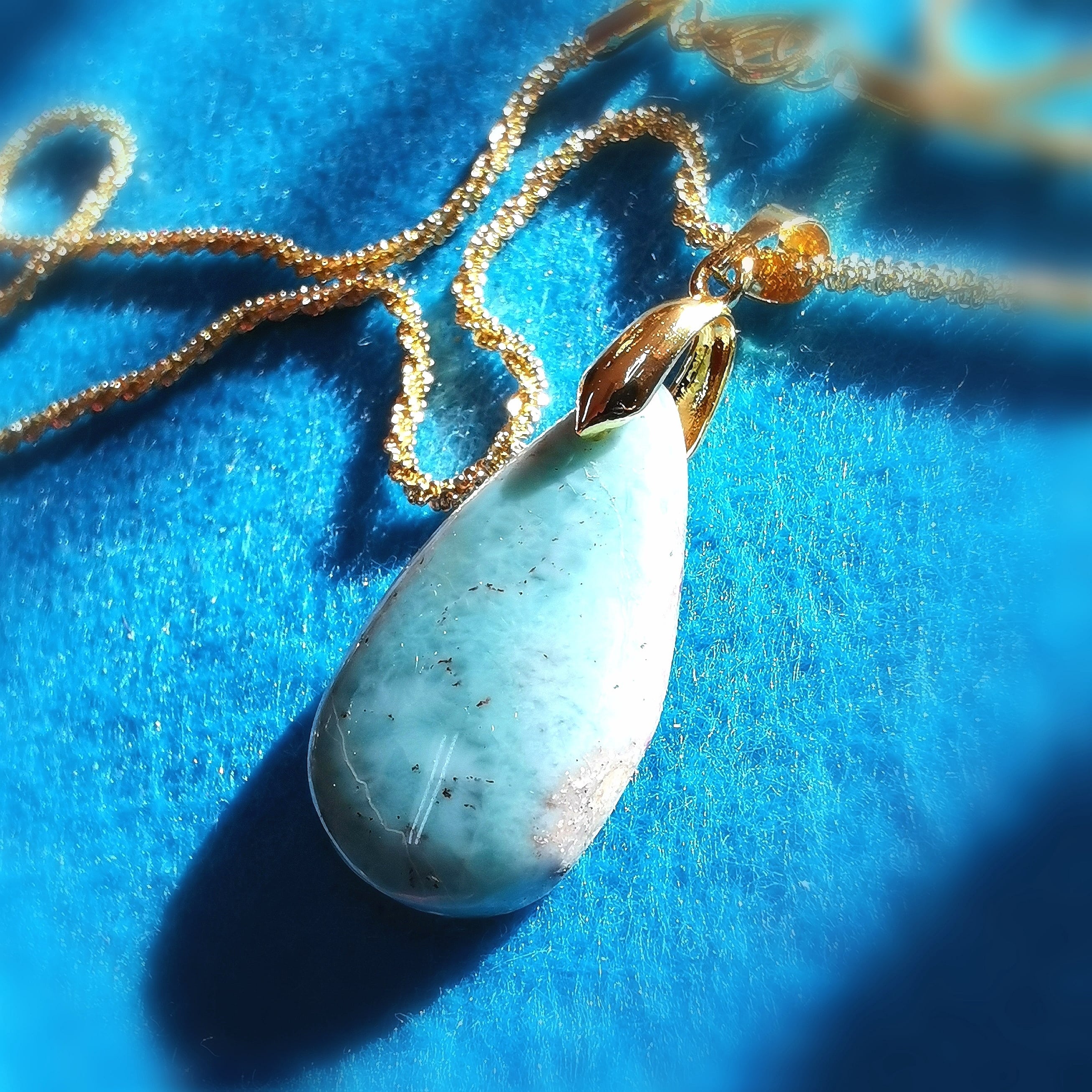 Larimar Tropfen Karma Kette – Edelstein & Gold Edelstahl - Freiheit
