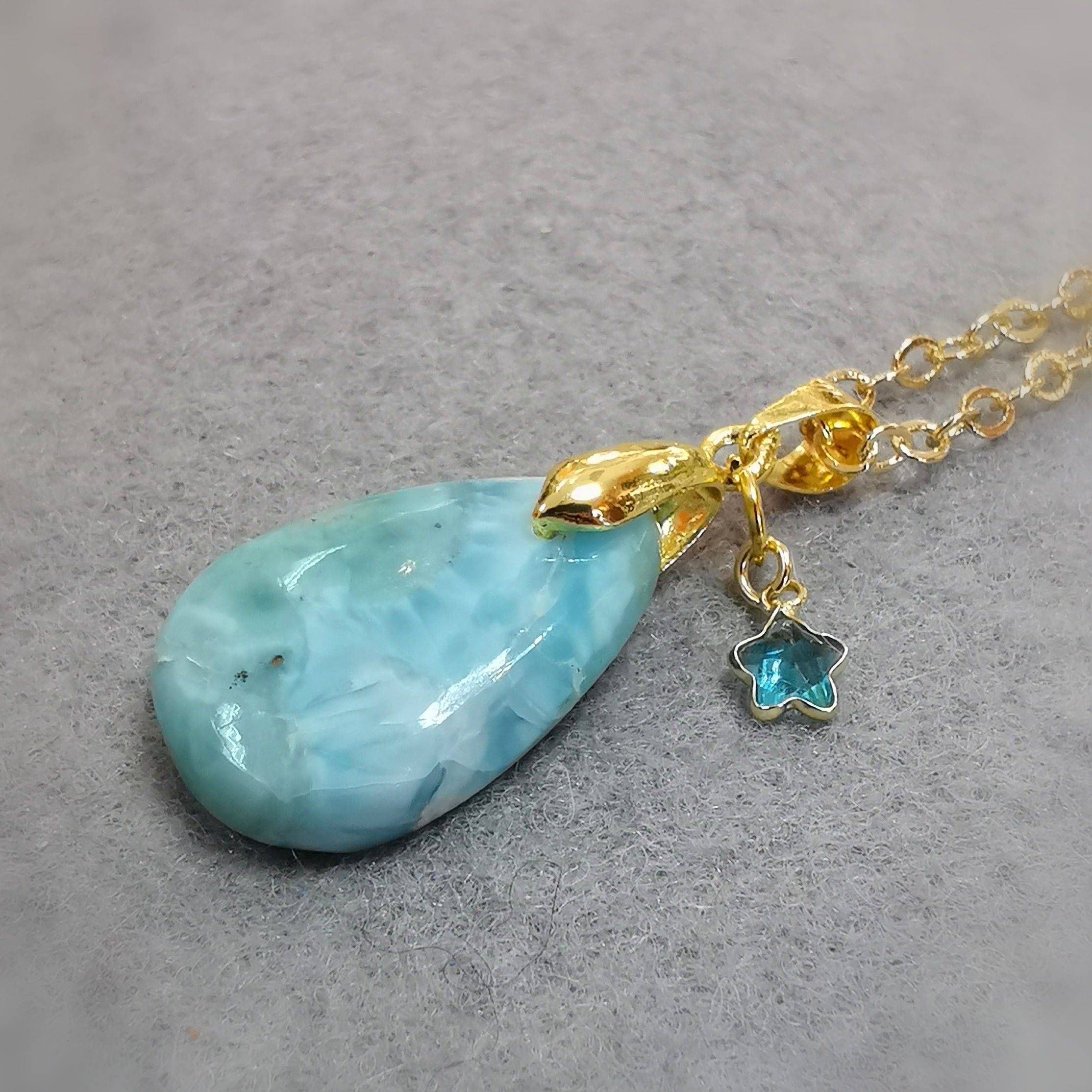 Larimar Seestern Karma Edelstein Kette Gold – Leichtigkeit