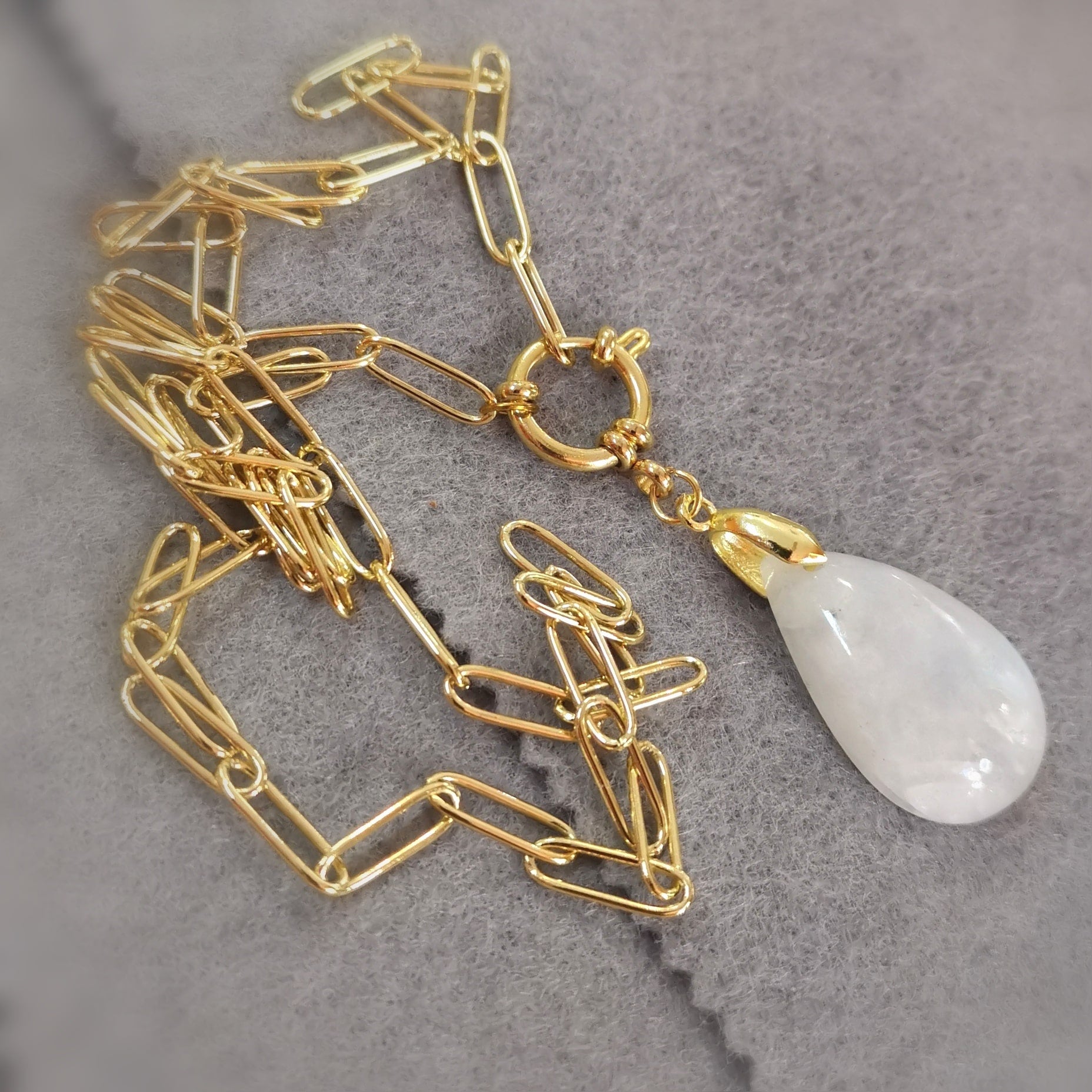 Regenbogen-Mondstein Karma Kette Gold Edelstahl – geweiht im Licht der Engel