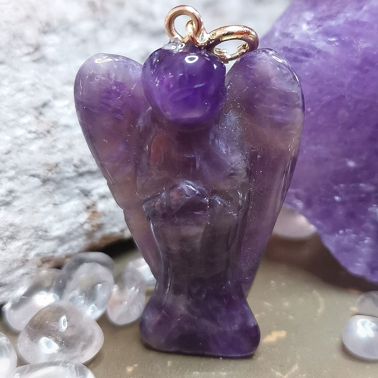 Engel Amethyst Edelstein Anhänger – geweiht für Schutz, Trost & Lichtenergie