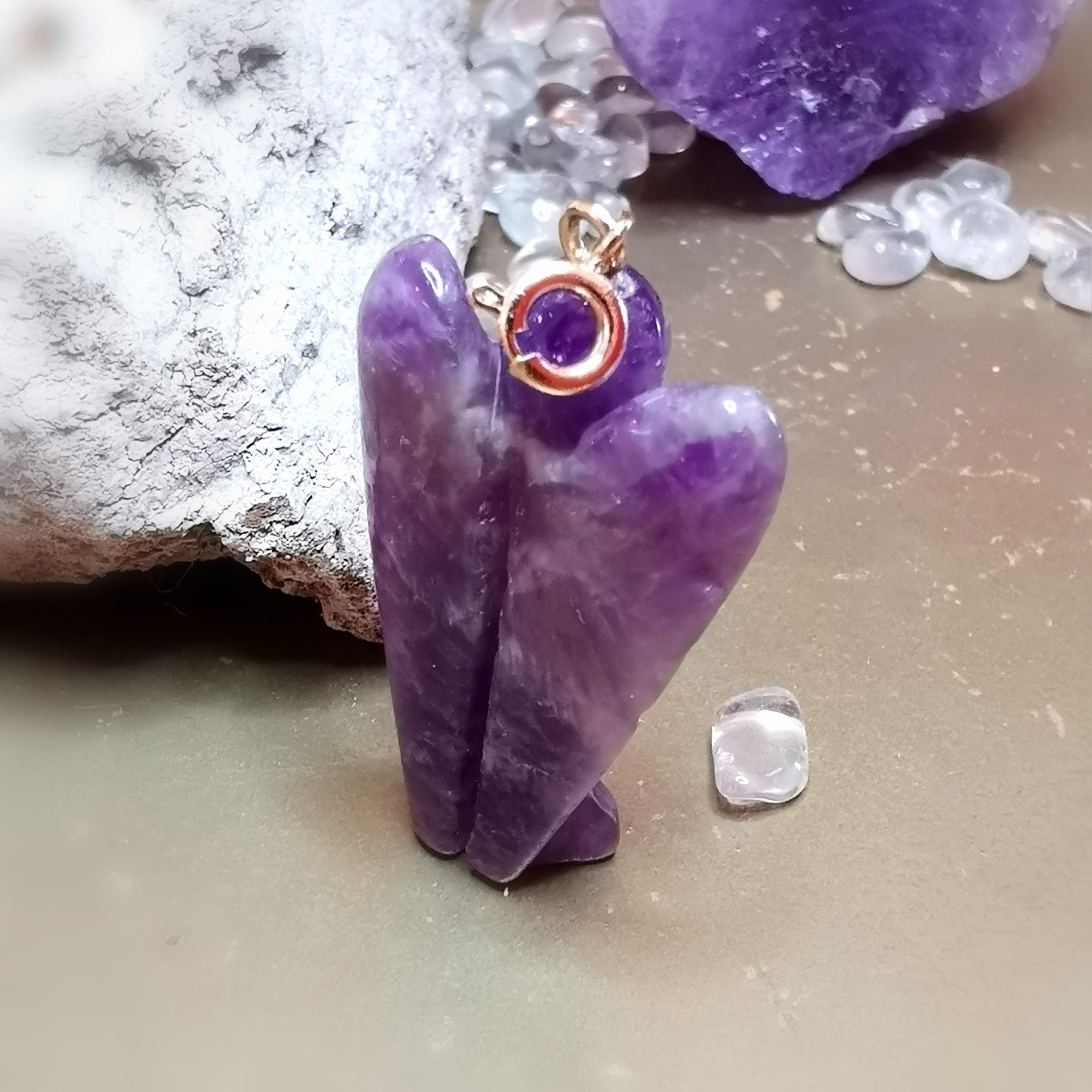 Engel Amethyst Edelstein Anhänger – geweiht für Schutz, Trost & Lichtenergie