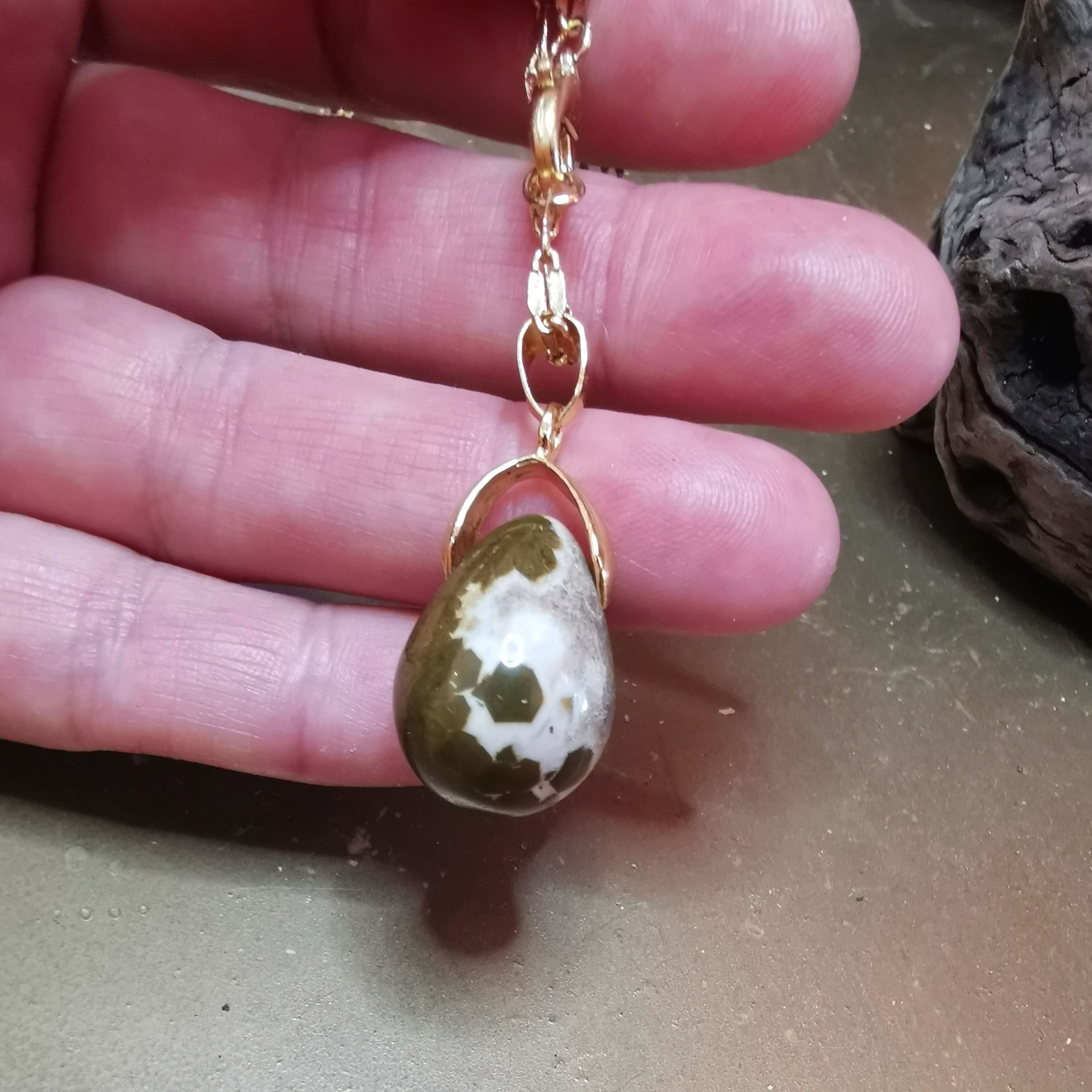 Ozeanjaspis Edelstein Kette Gold Edelstahl – geweiht für Ruhe, Kraft & Lebensfreude