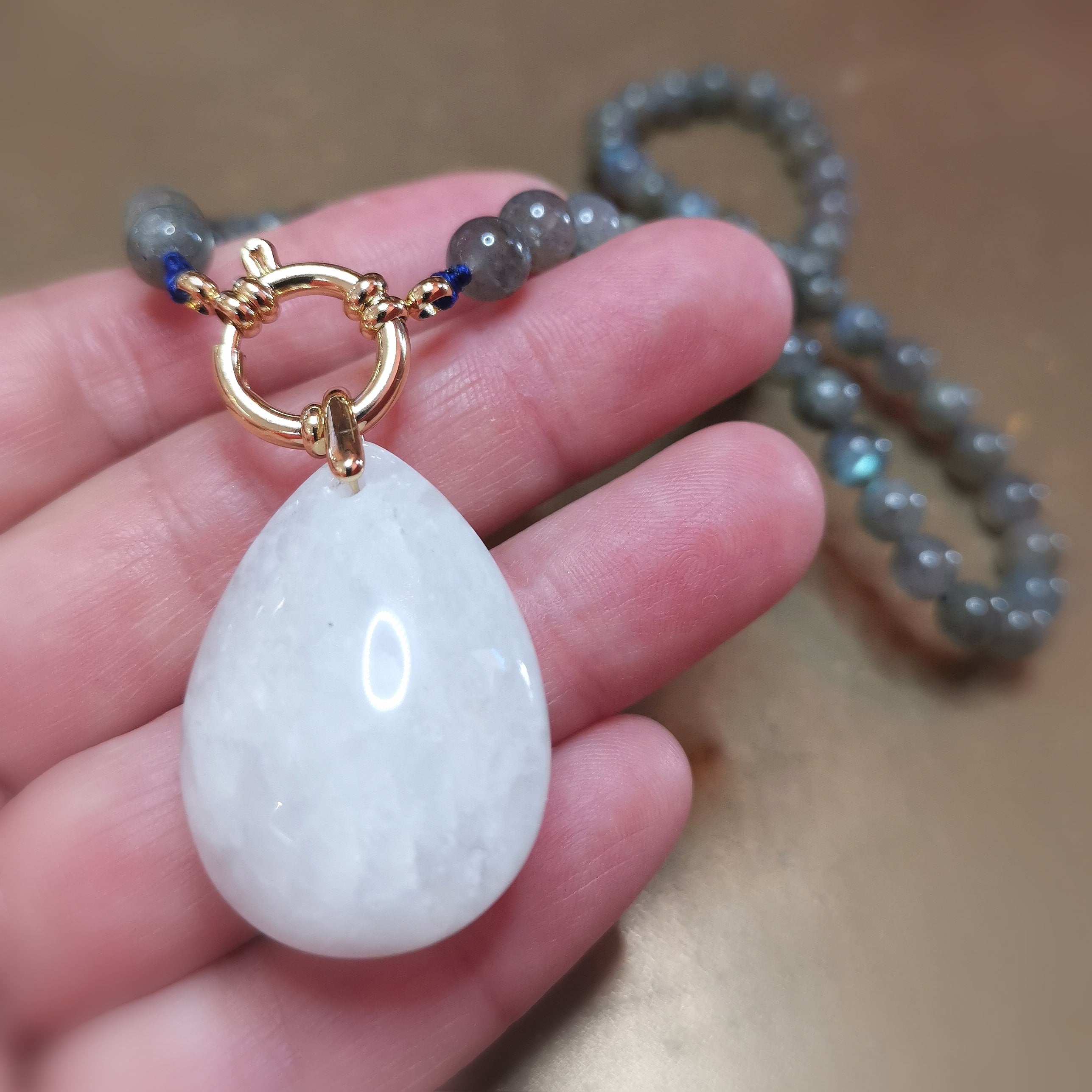 Mondstein & Labradorit Edelstein Kette – Gold Edelstahl, für Intuition & Harmonie