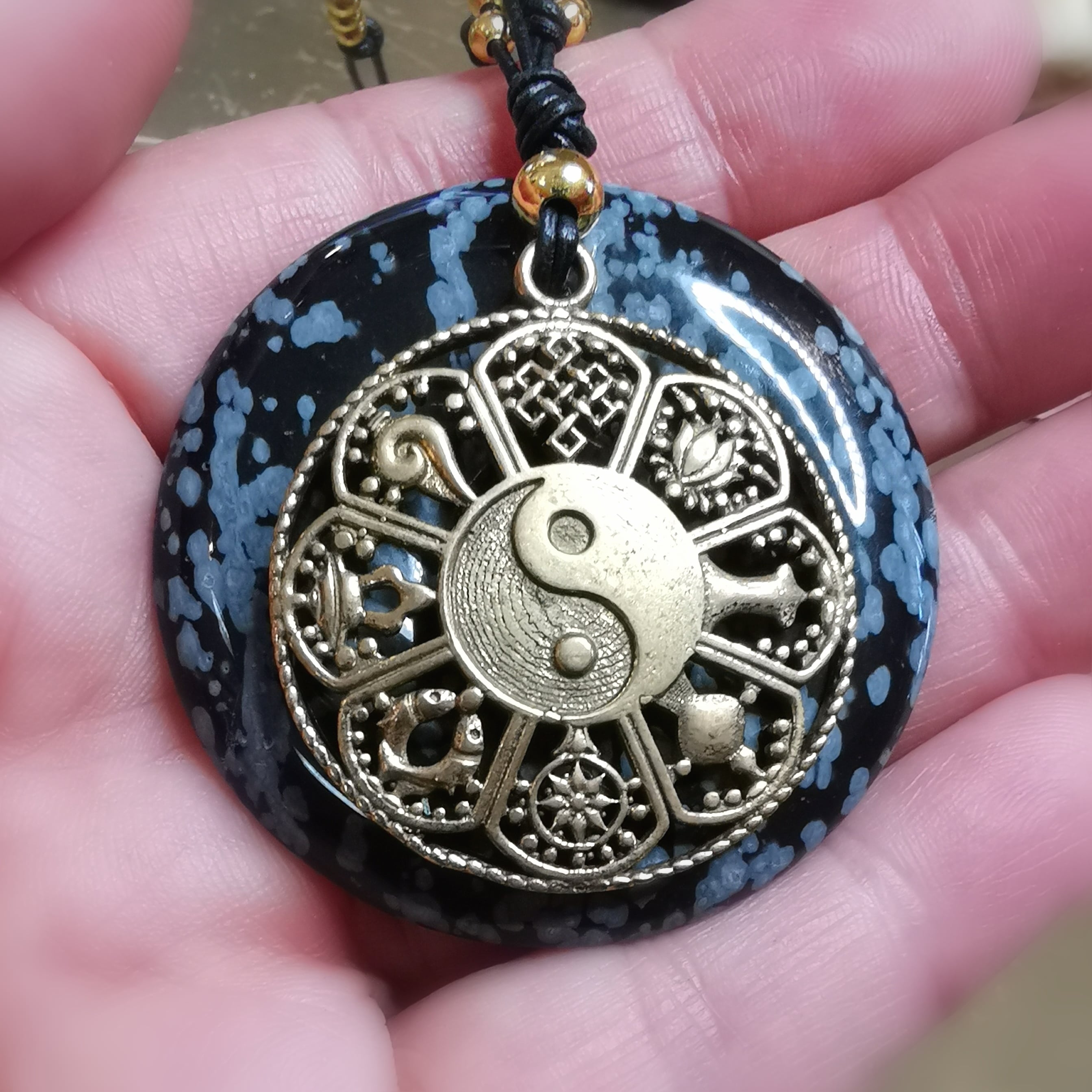 Schneeflocken Obsidian Yin Yang Karma Kette – geweiht für innere Balance