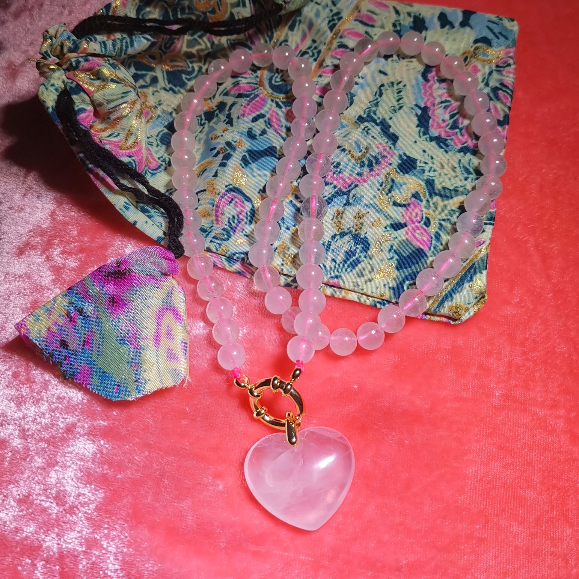 Rosenquarz Herzchakra Edelstein Kette – geweiht für Liebe & Harmonie