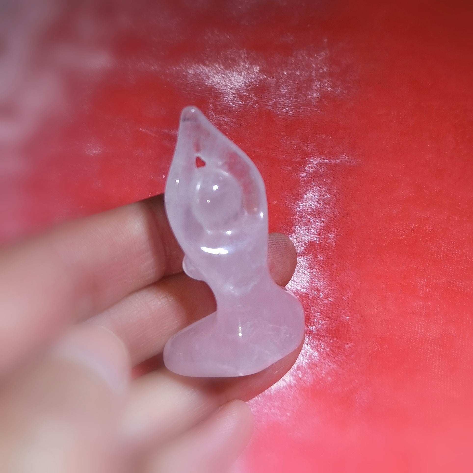 Energie der Göttin – Rosenquarz Figur für Weiblichkeit & Meditation