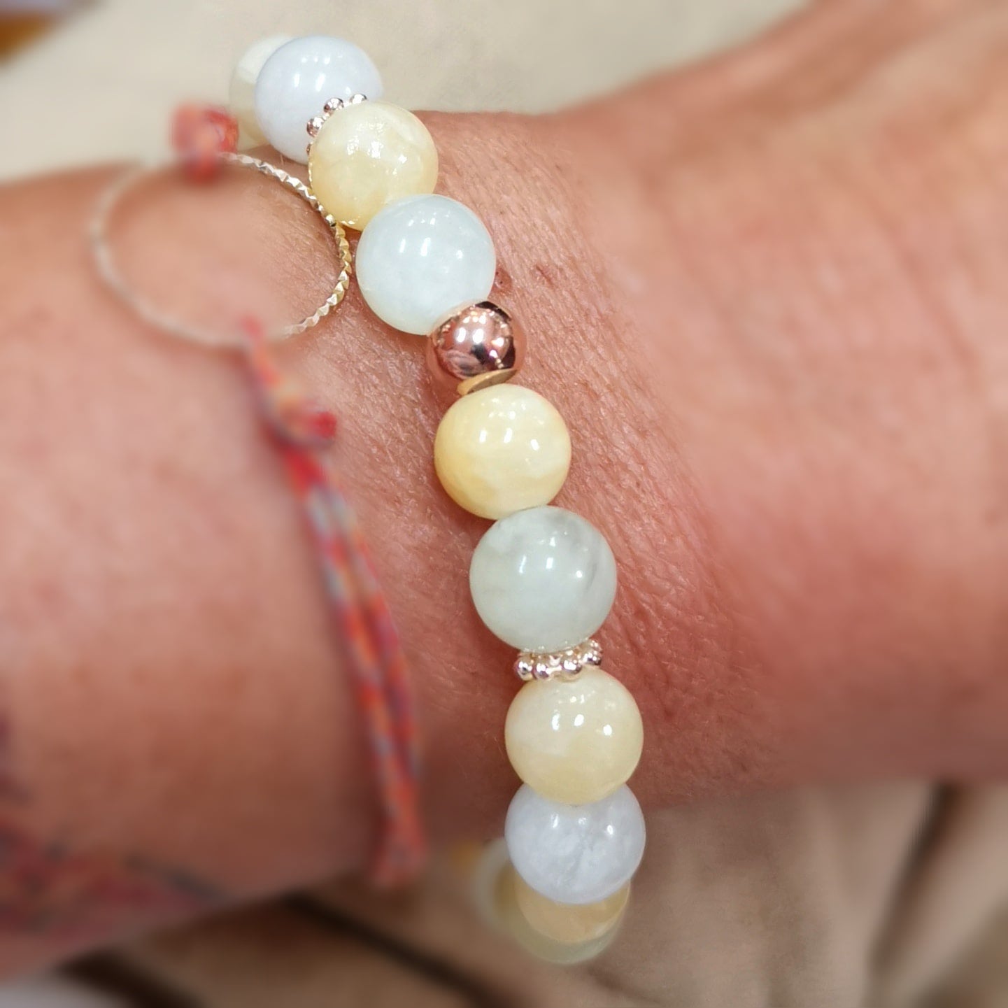 Orangencalcit & Jade Karma Edelstein Armband – für Lebensfreude, Harmonie & innere Stärke